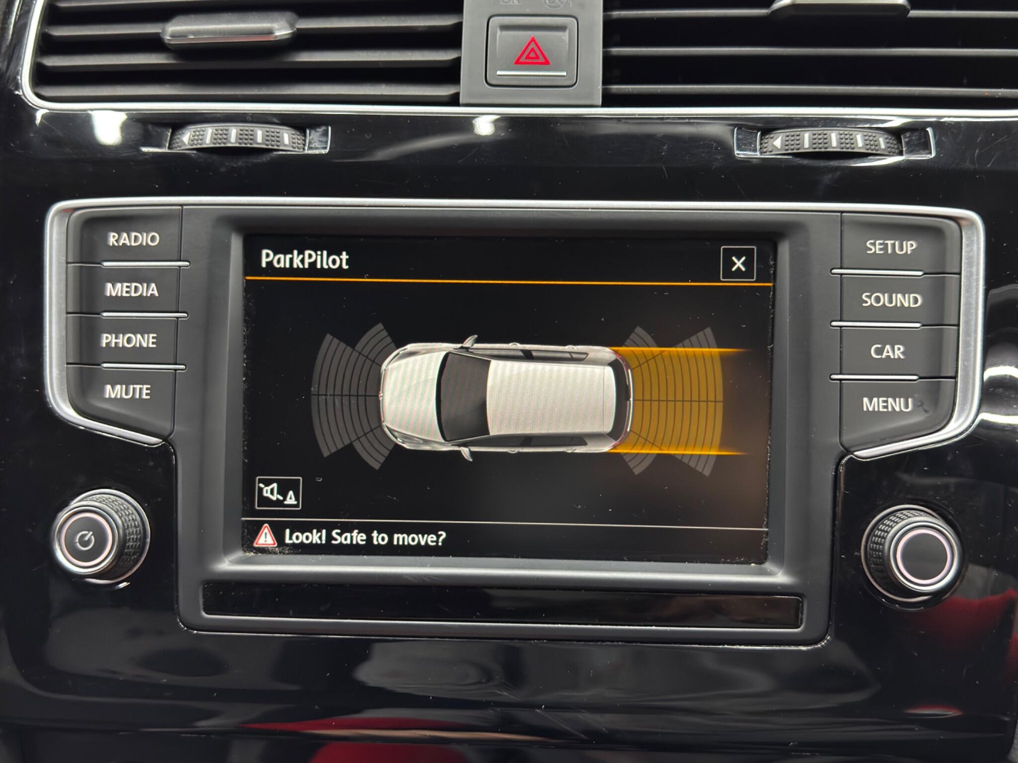 Volkswagen Golf view 35