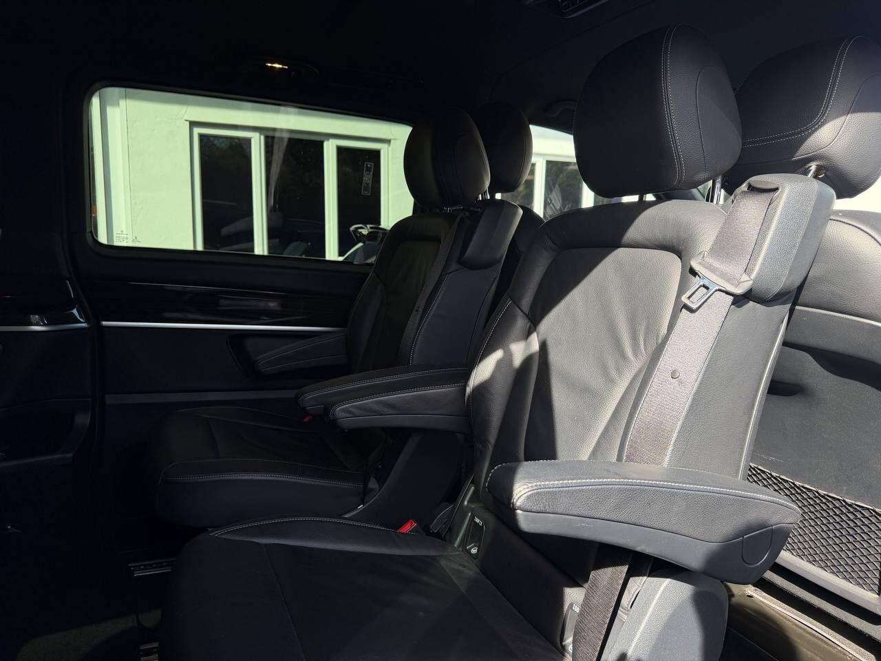 Mercedes-Benz EQV view 15