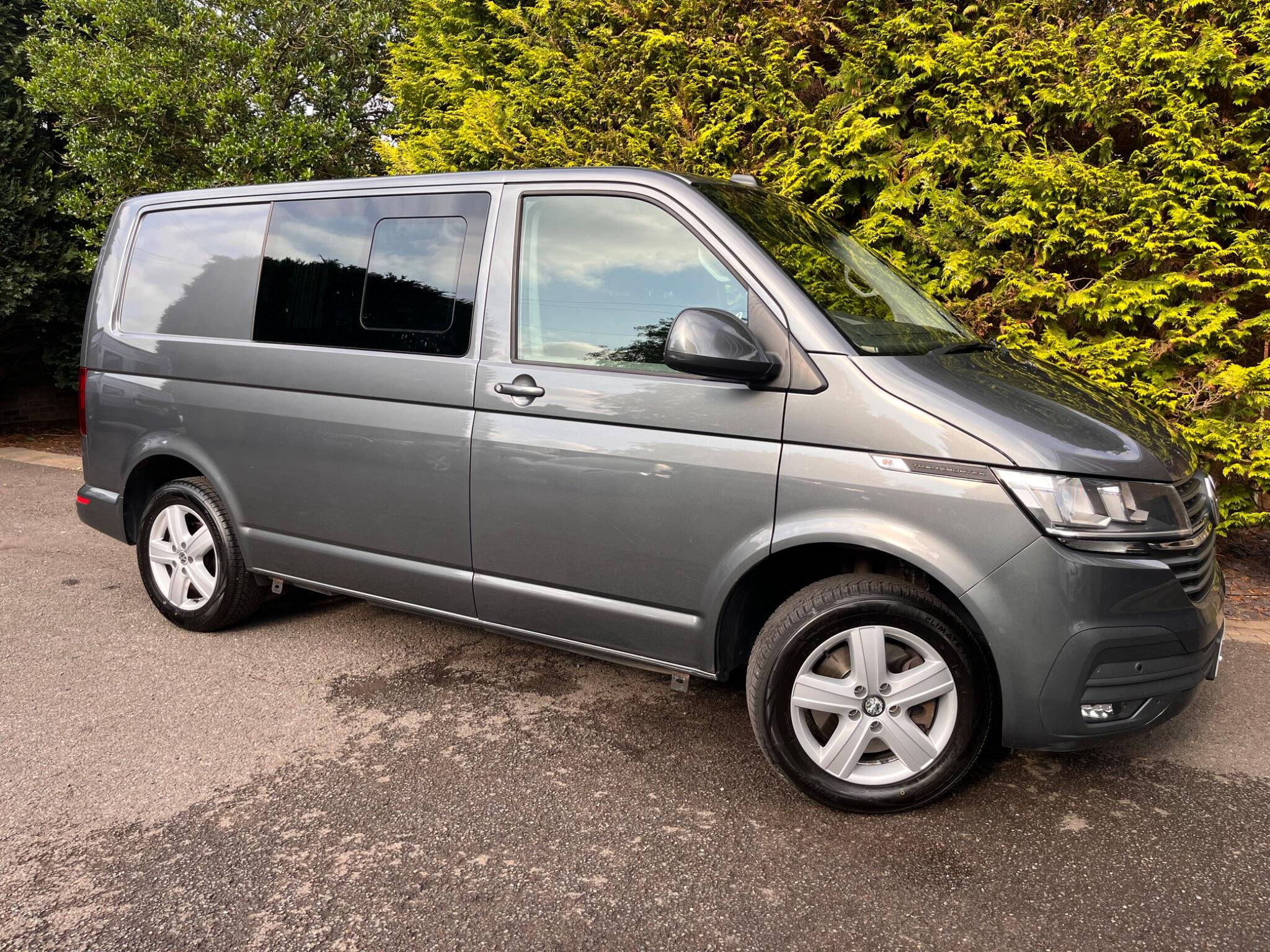 Volkswagen Transporter view 20