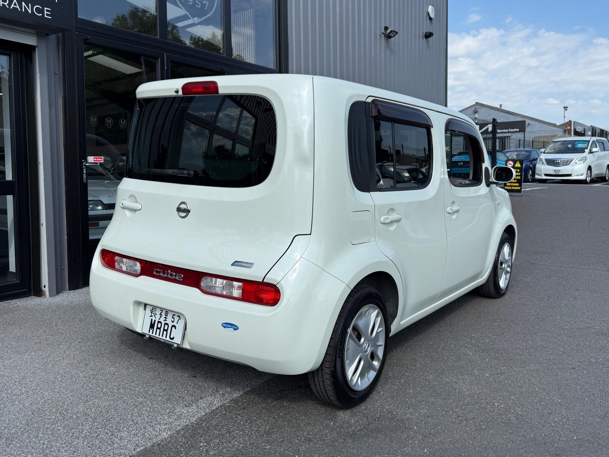 Nissan Cube view 13