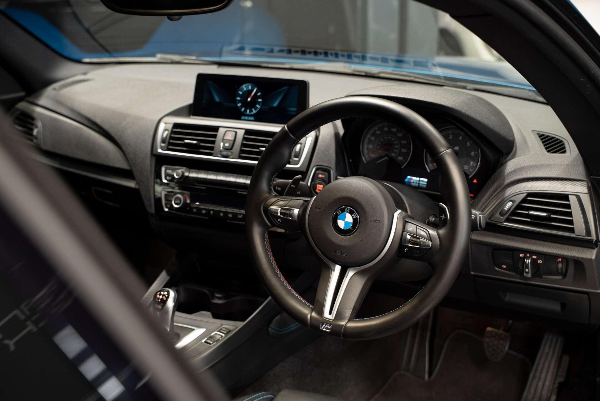 BMW M2 view 11