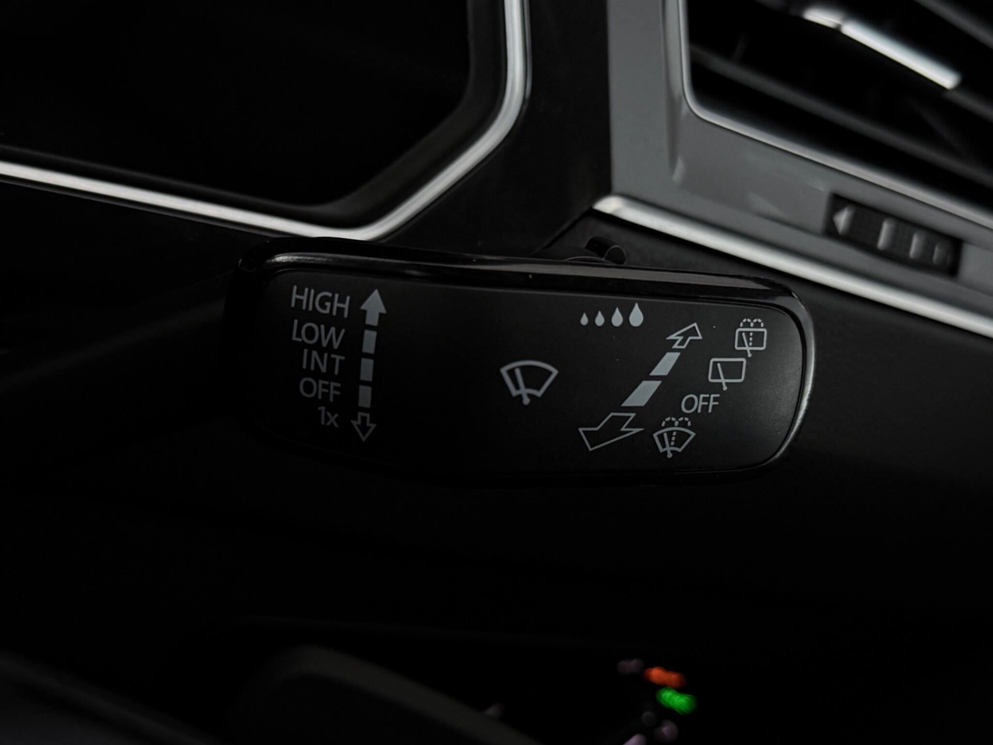 Volkswagen Tiguan view 18