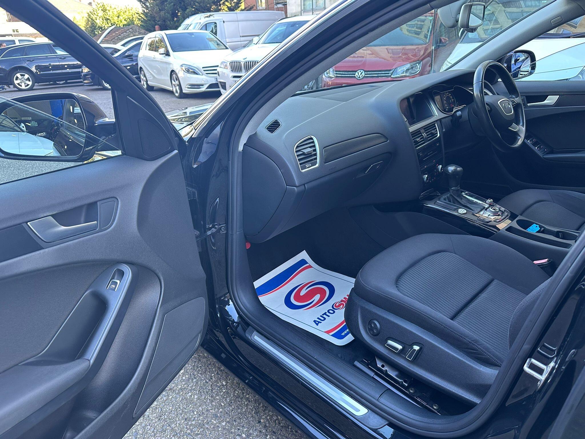 Audi A4 Avant view 46