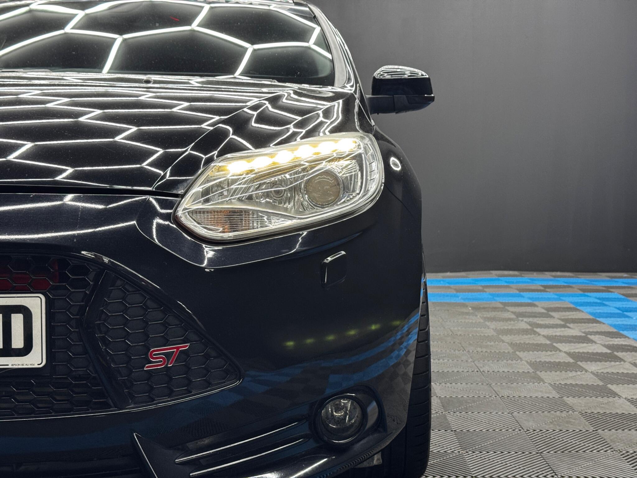 Ford Focus view 40