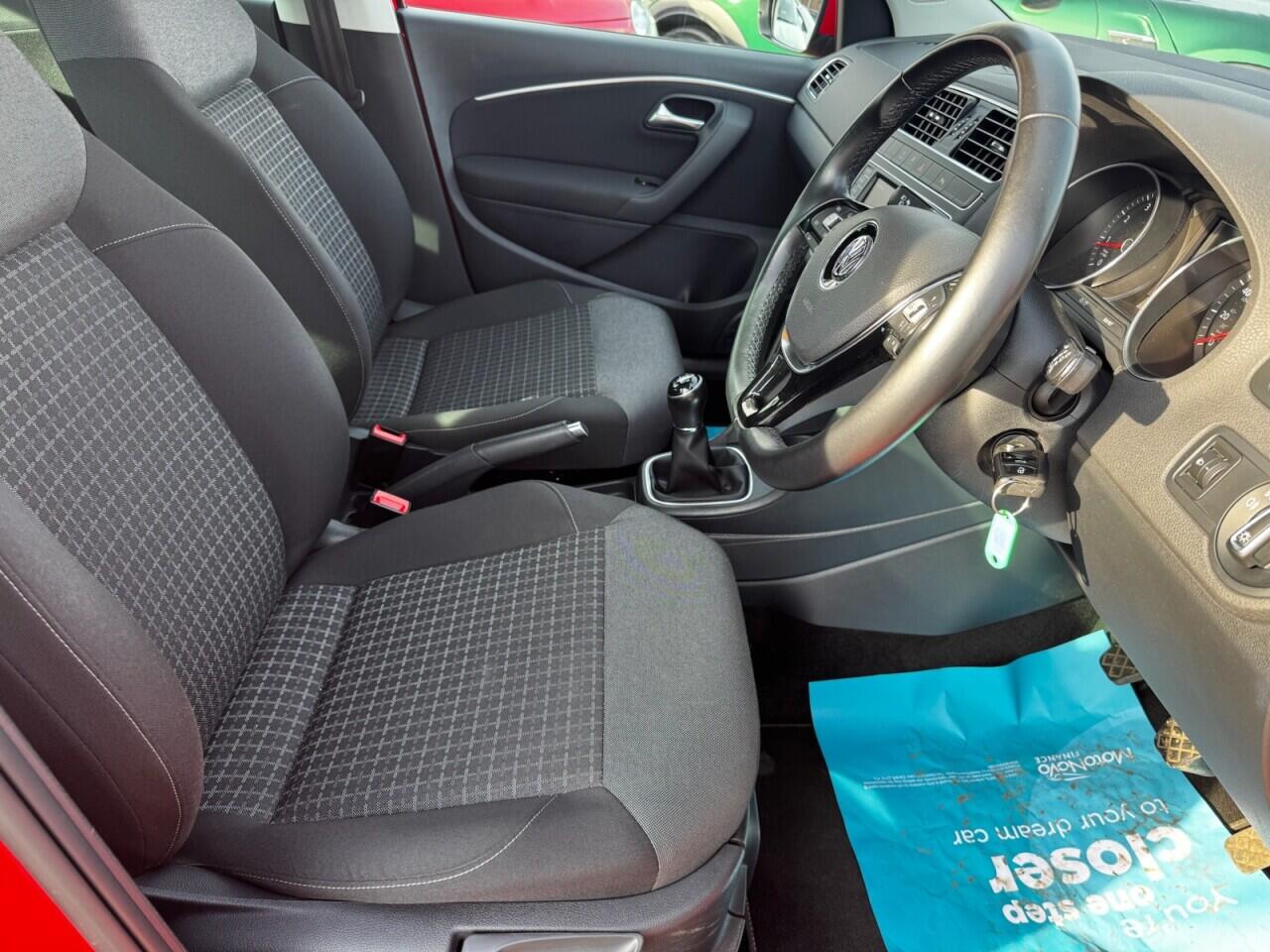 Volkswagen Polo view 27