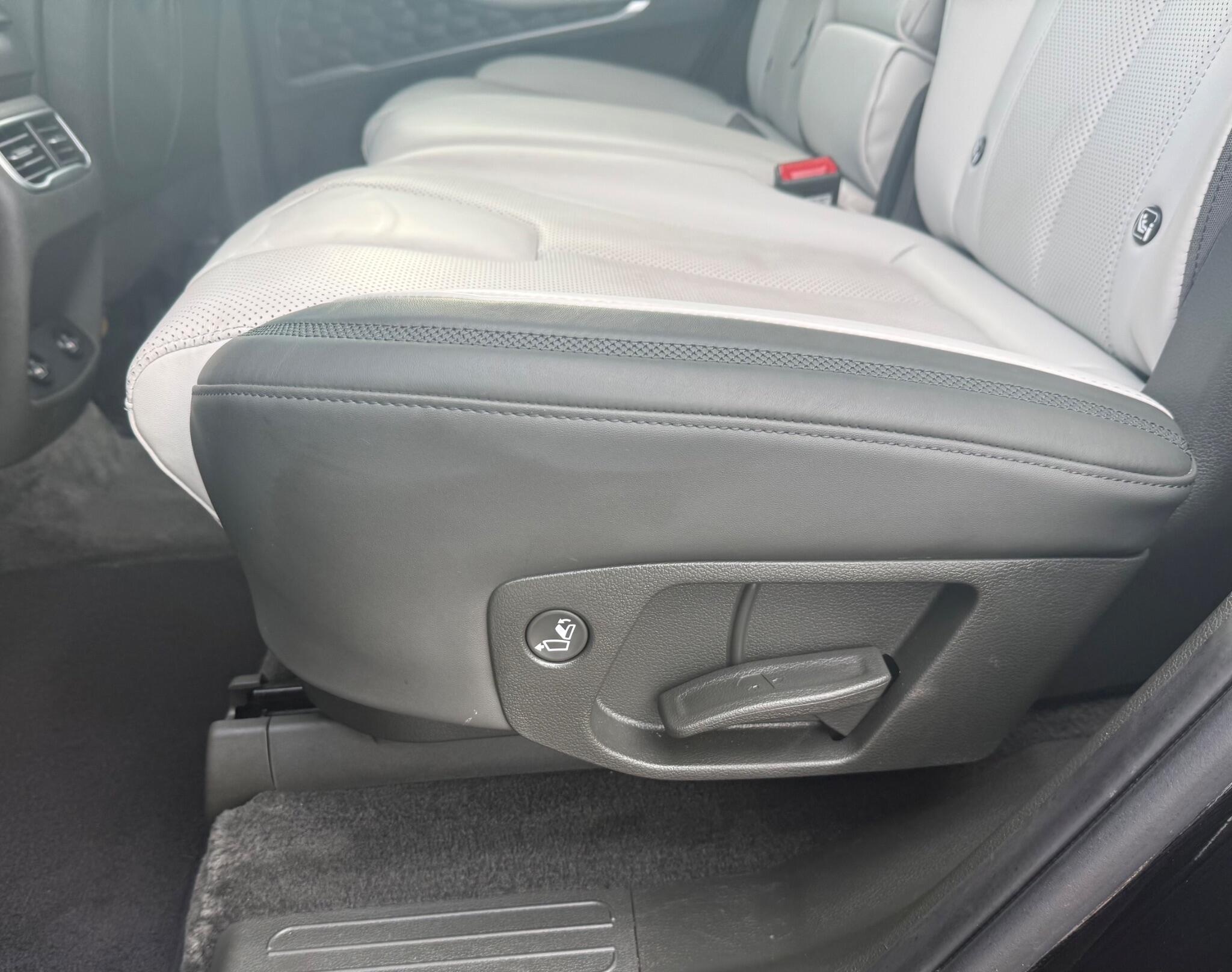 Hyundai Santa Fe view 20
