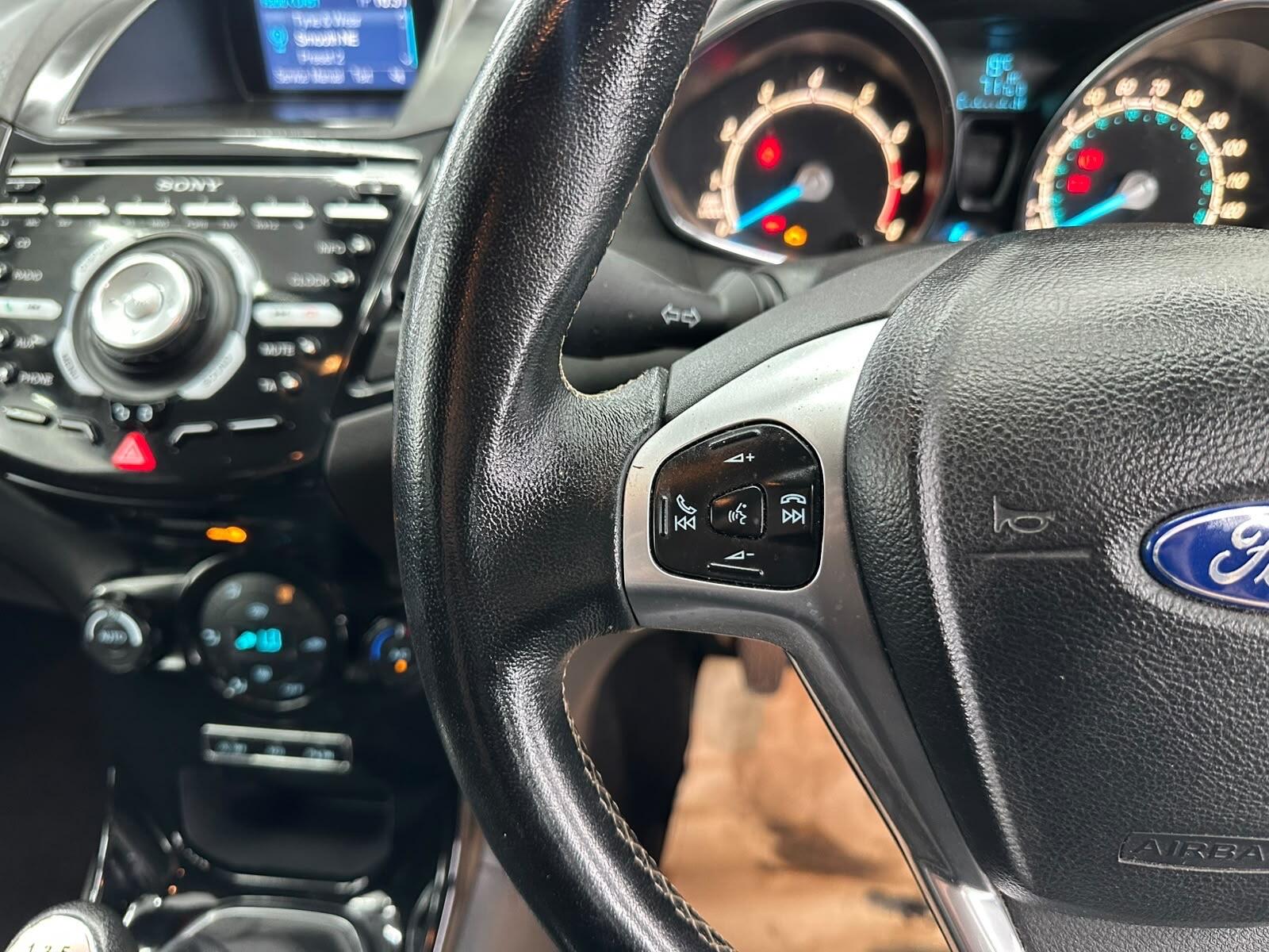 Ford Fiesta view 33