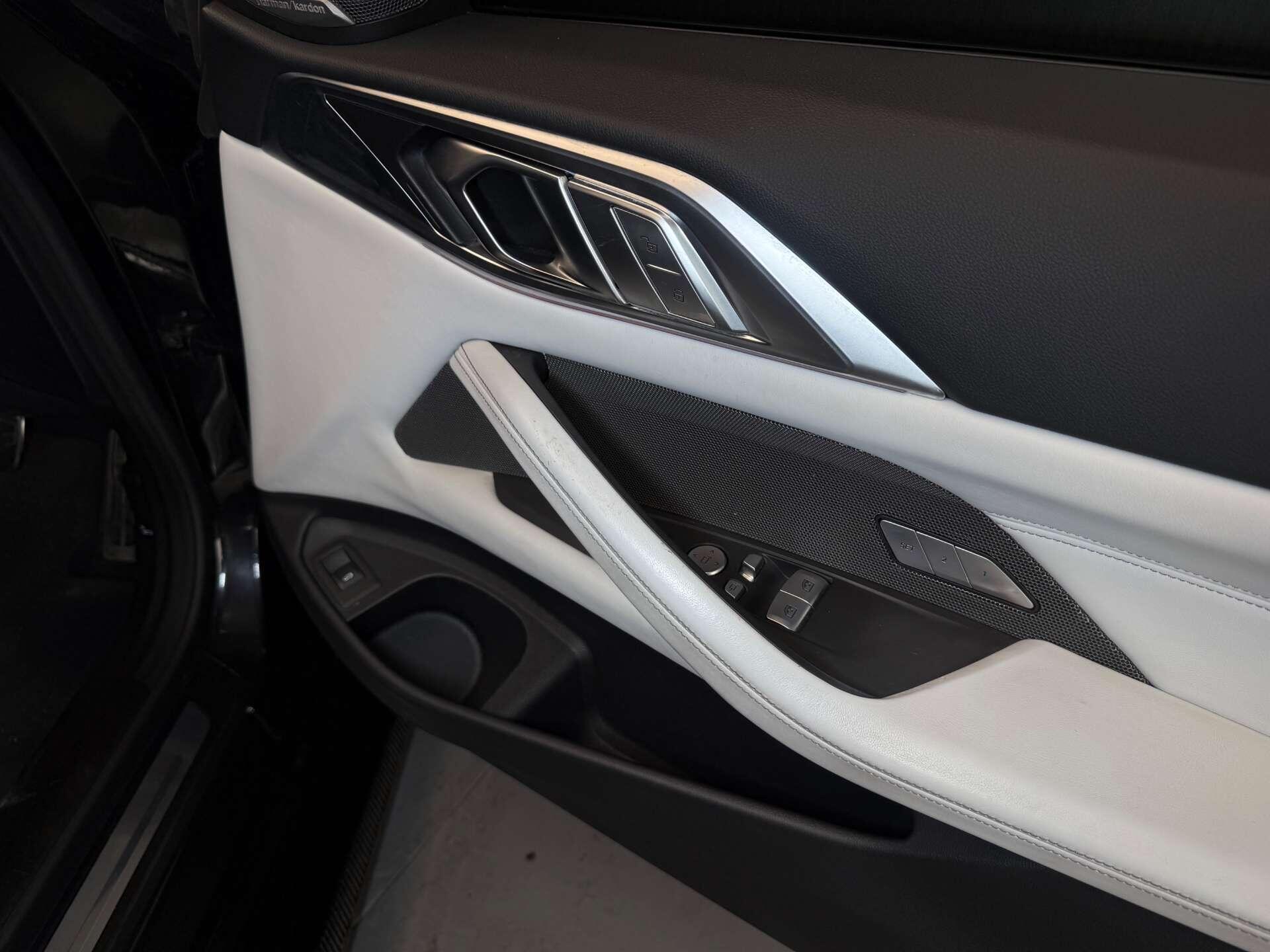 BMW M4 view 25