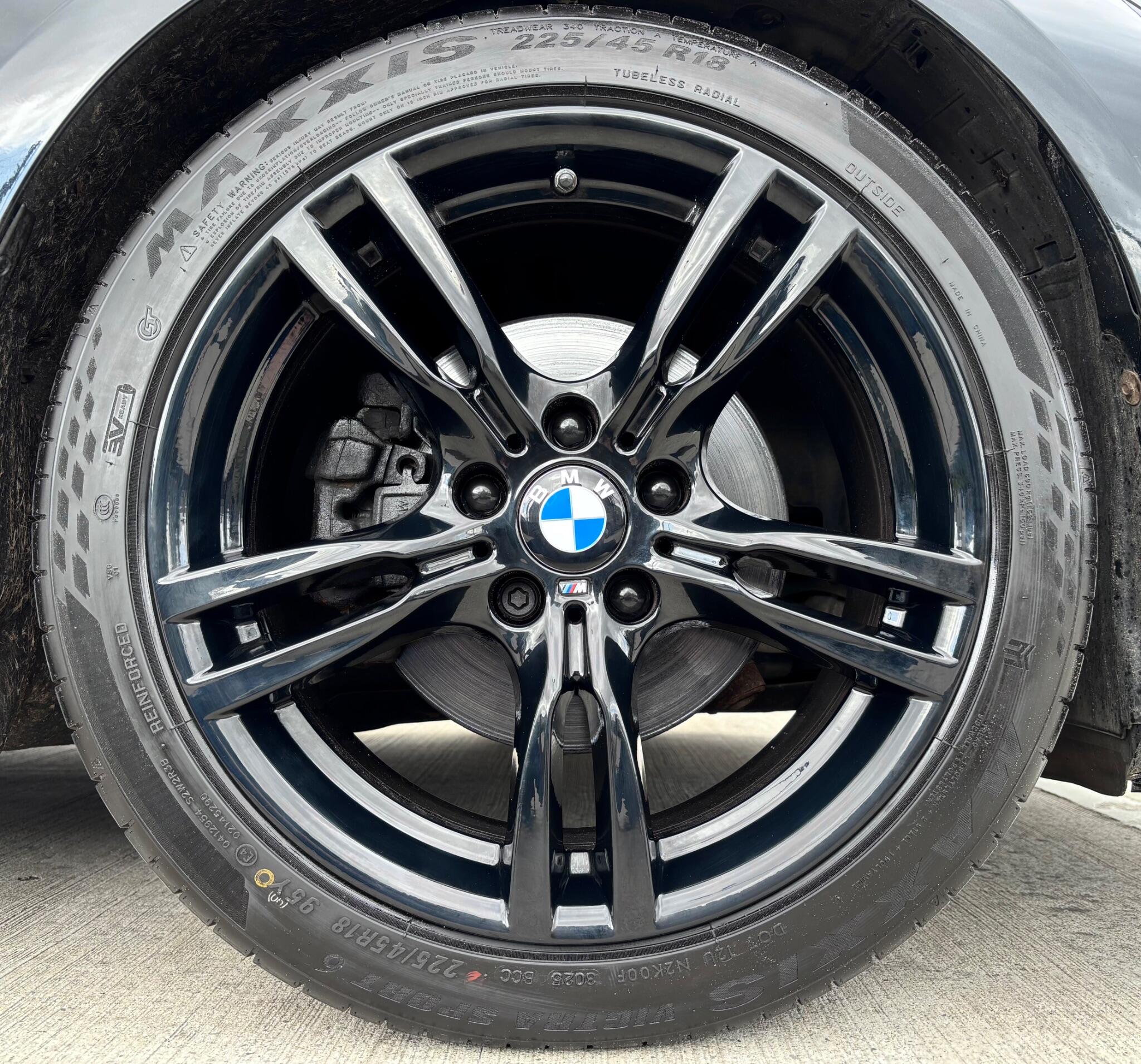 BMW 3 Series view 3