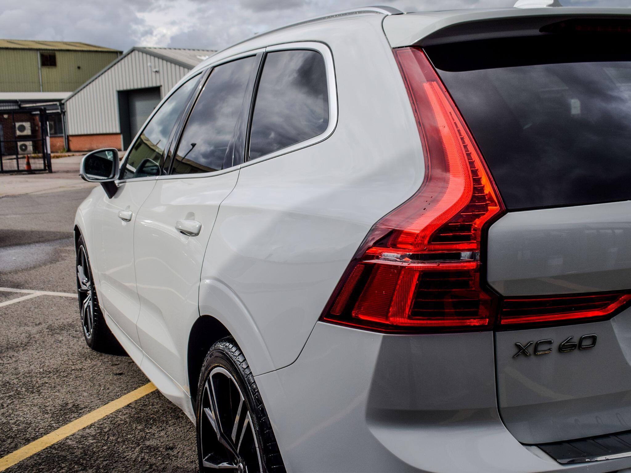 Volvo XC60 view 10