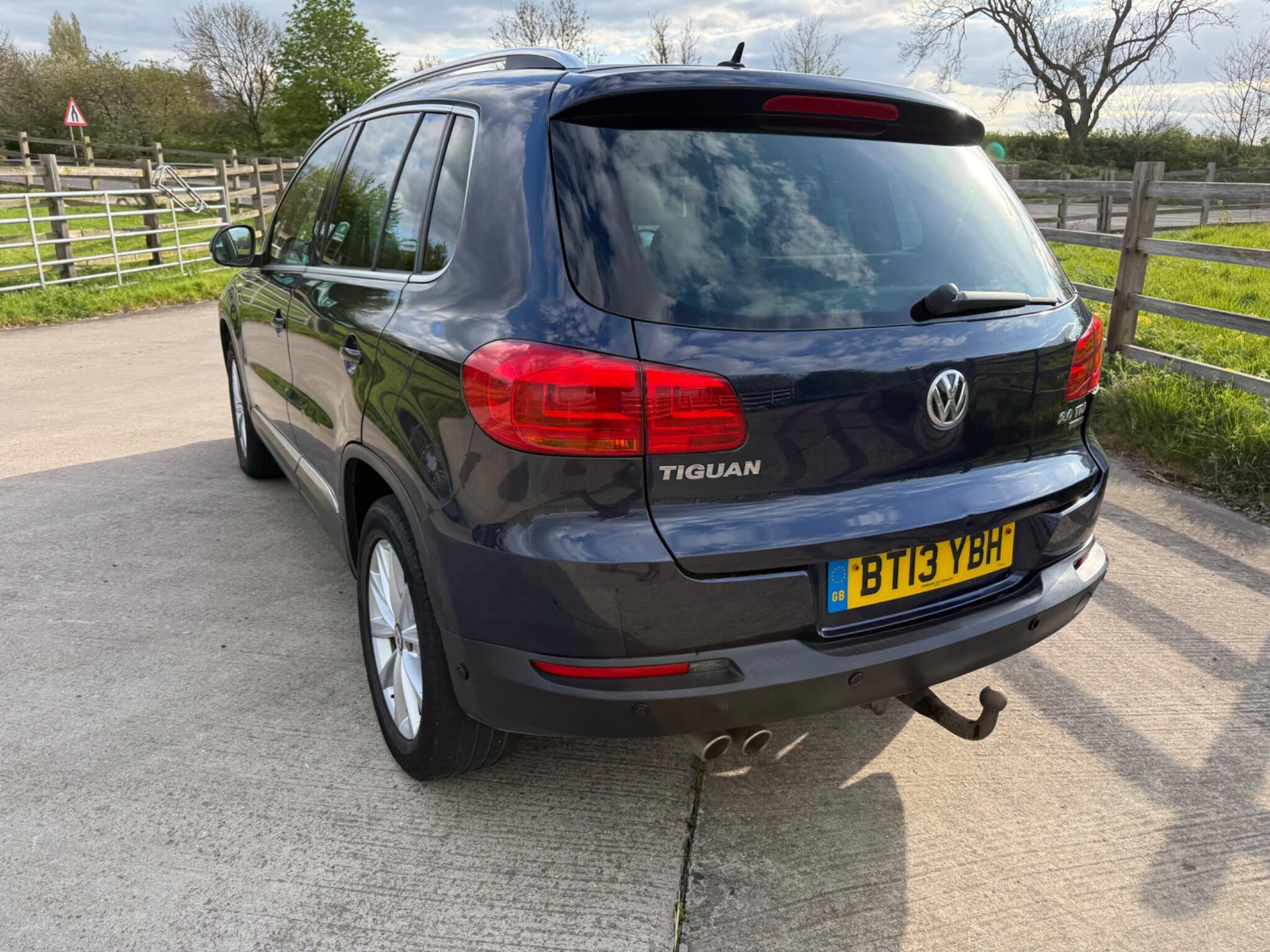 Volkswagen Tiguan 2.0 TDI BlueMotion Tech SE 4WD Euro 5 (s/s) 5dr — photo 4 of 100