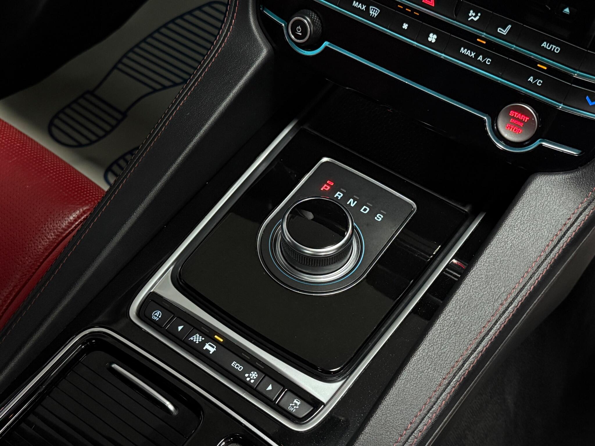 Jaguar F-Pace view 20
