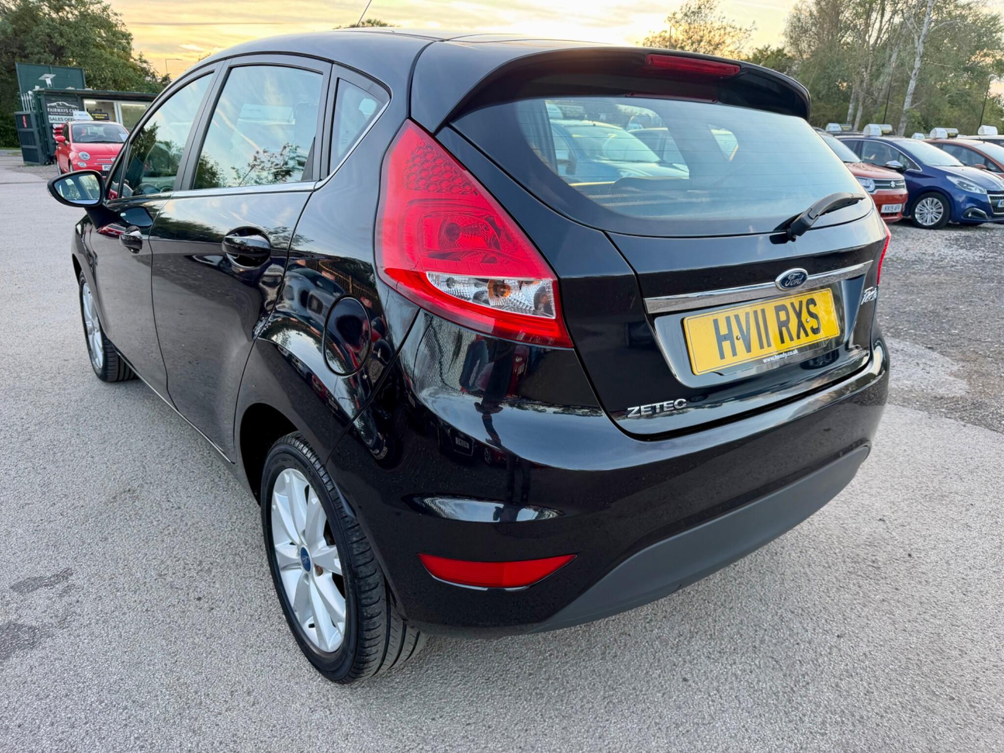 Ford Fiesta view 11