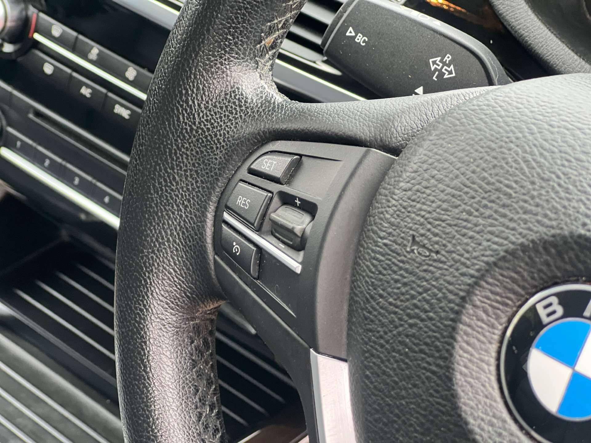BMW X3 view 22