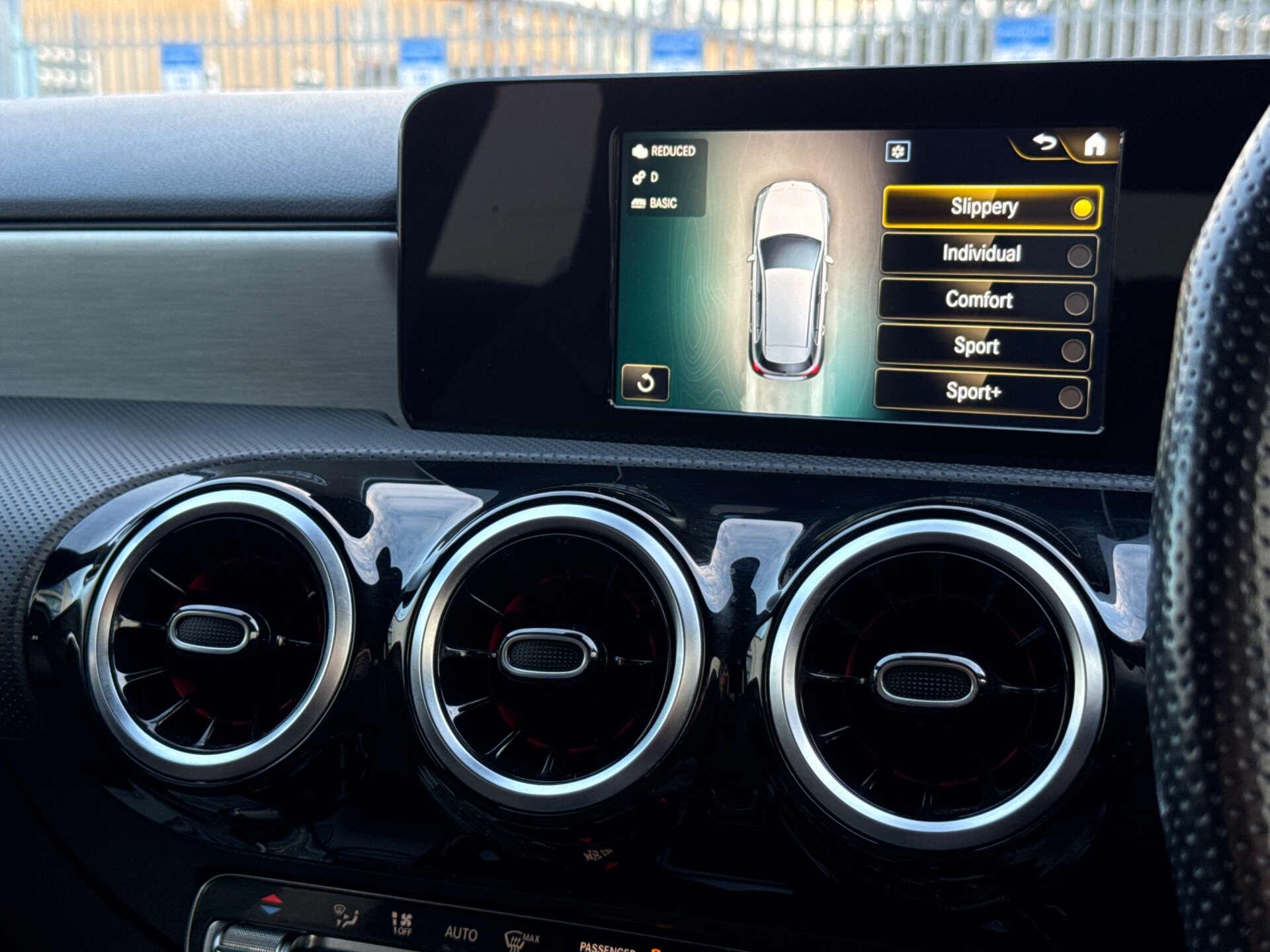 Mercedes-Benz A-Class view 77
