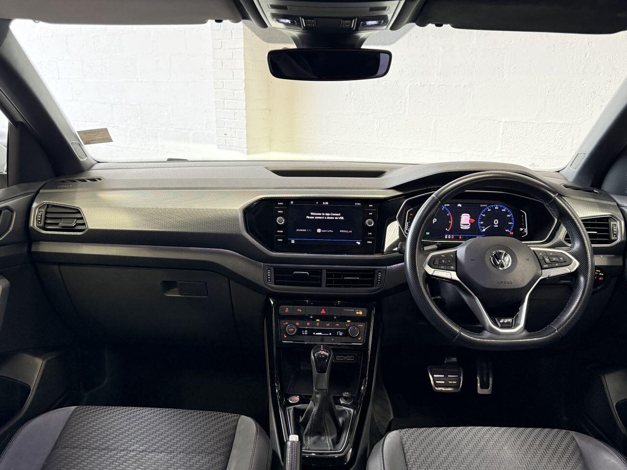 Volkswagen T-Cross view 27