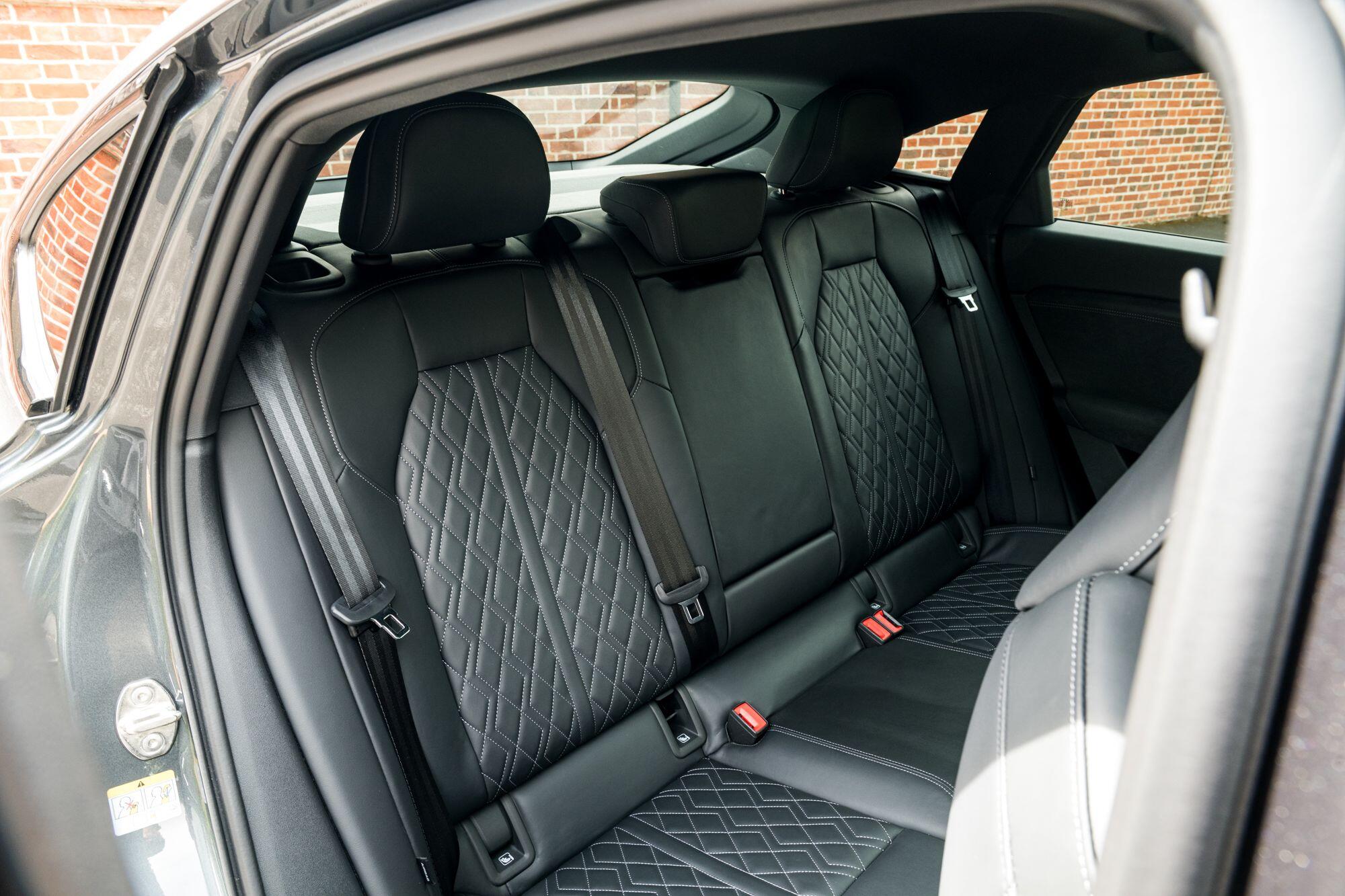 Audi SQ6 E-Tron view 34