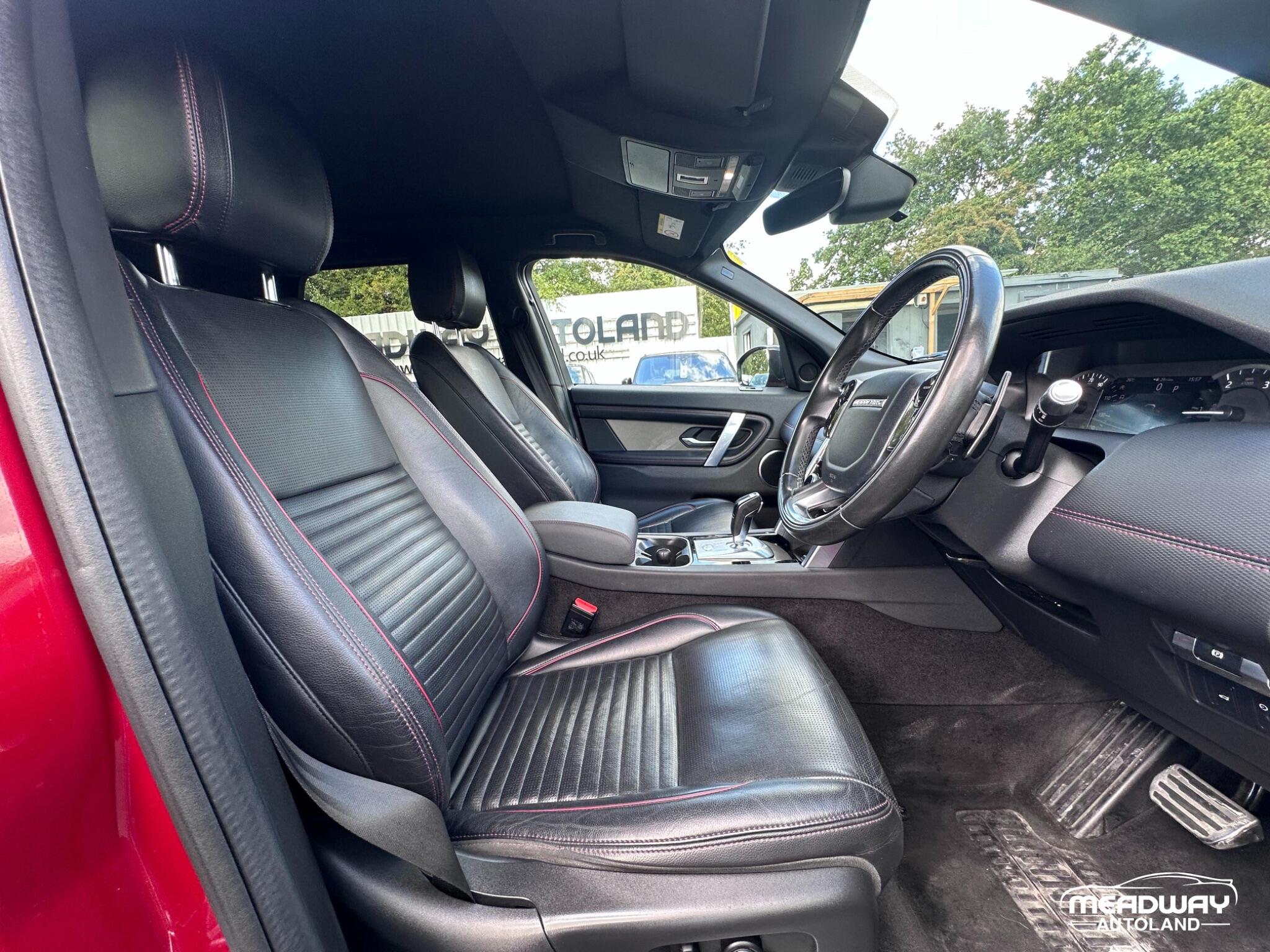 Land Rover Discovery Sport view 9