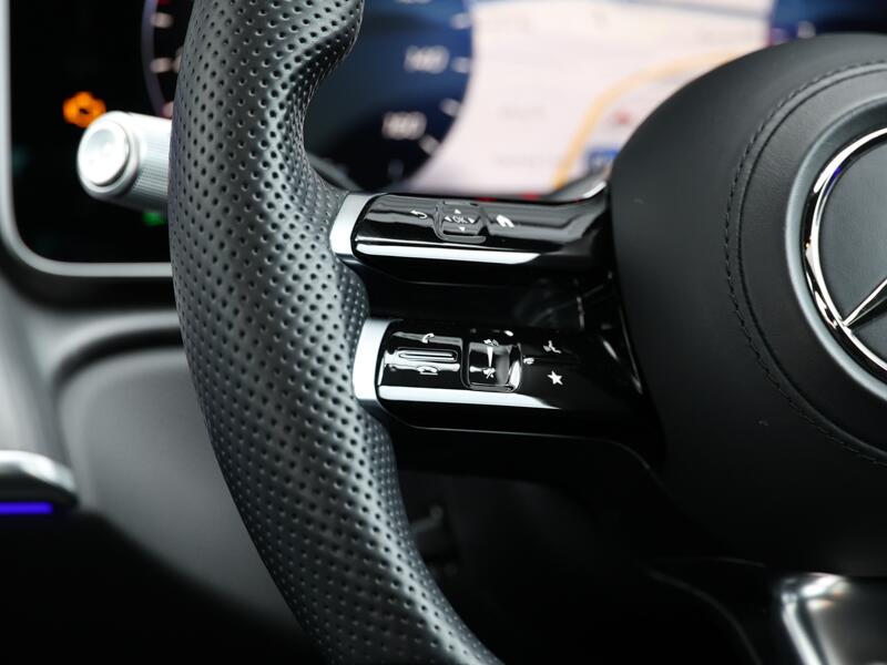 Mercedes-Benz S-Class view 10