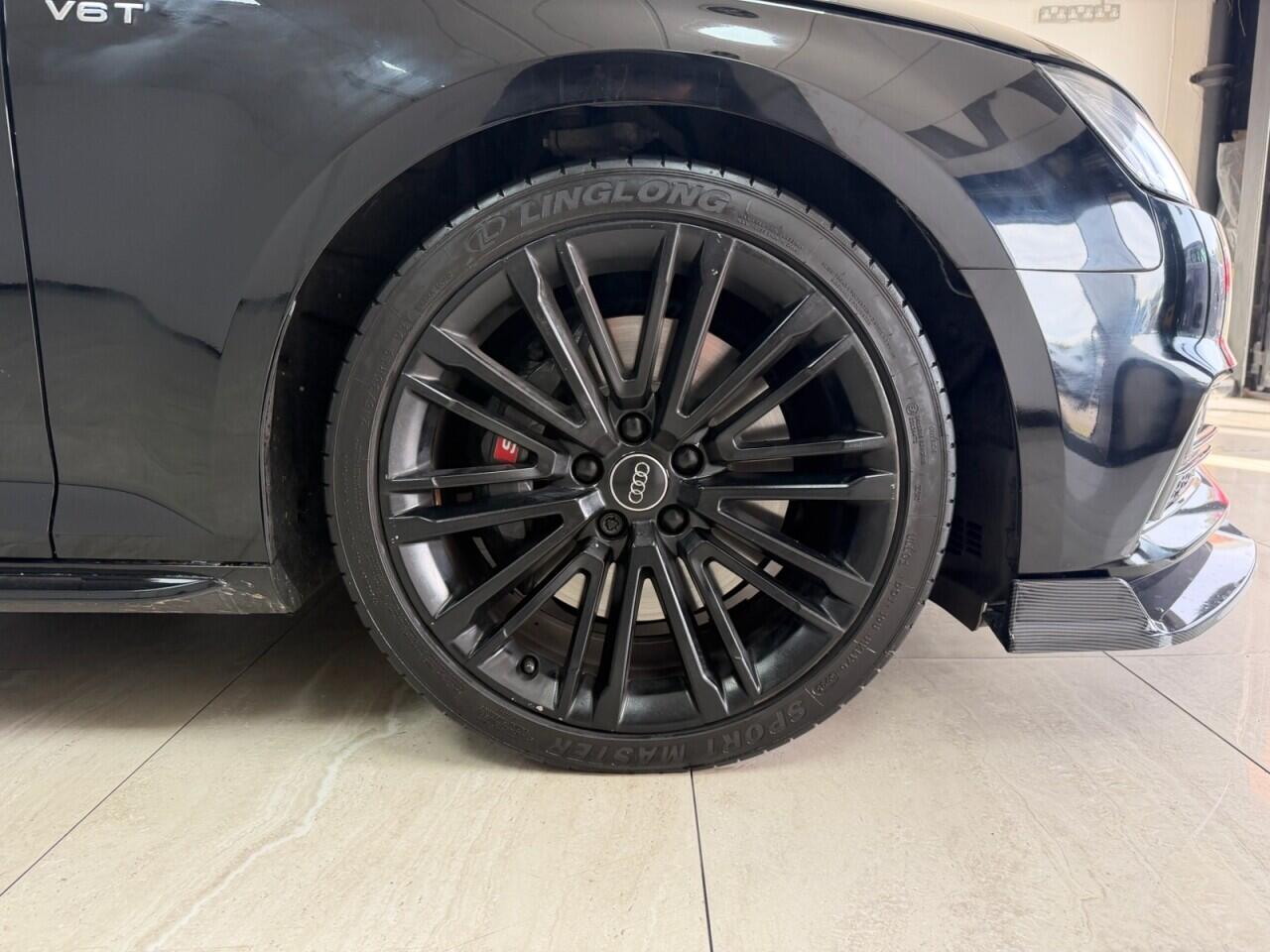 Audi S4 view 10