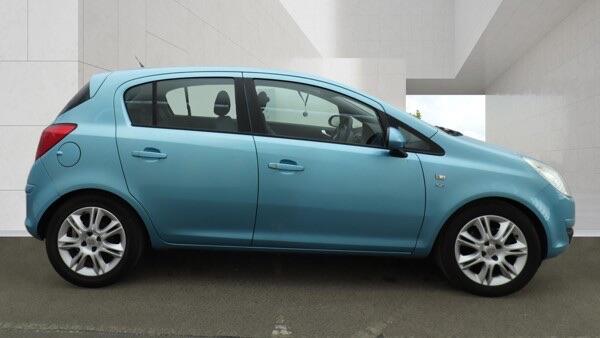 Vauxhall Corsa view 5
