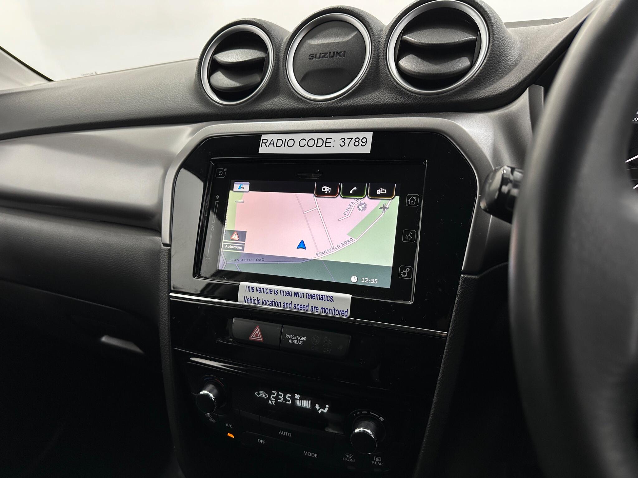 Suzuki Vitara view 21