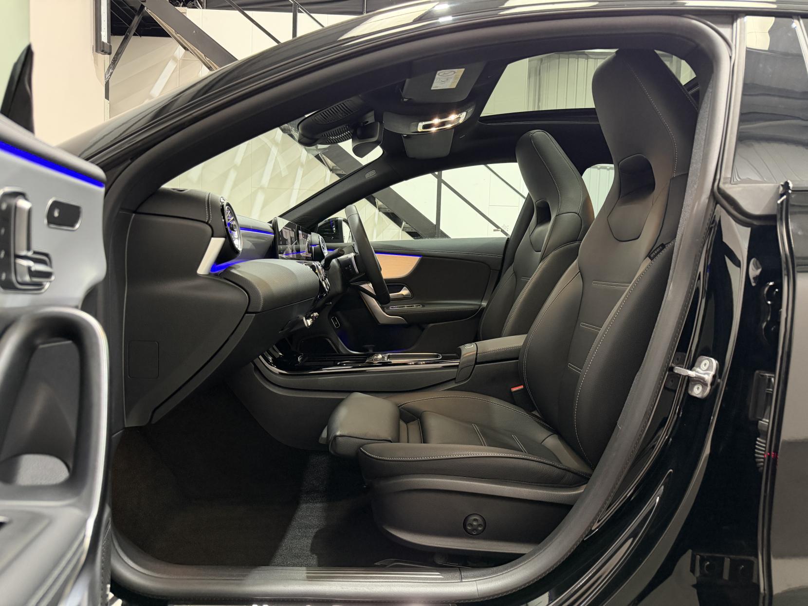 Mercedes-Benz Cla view 52