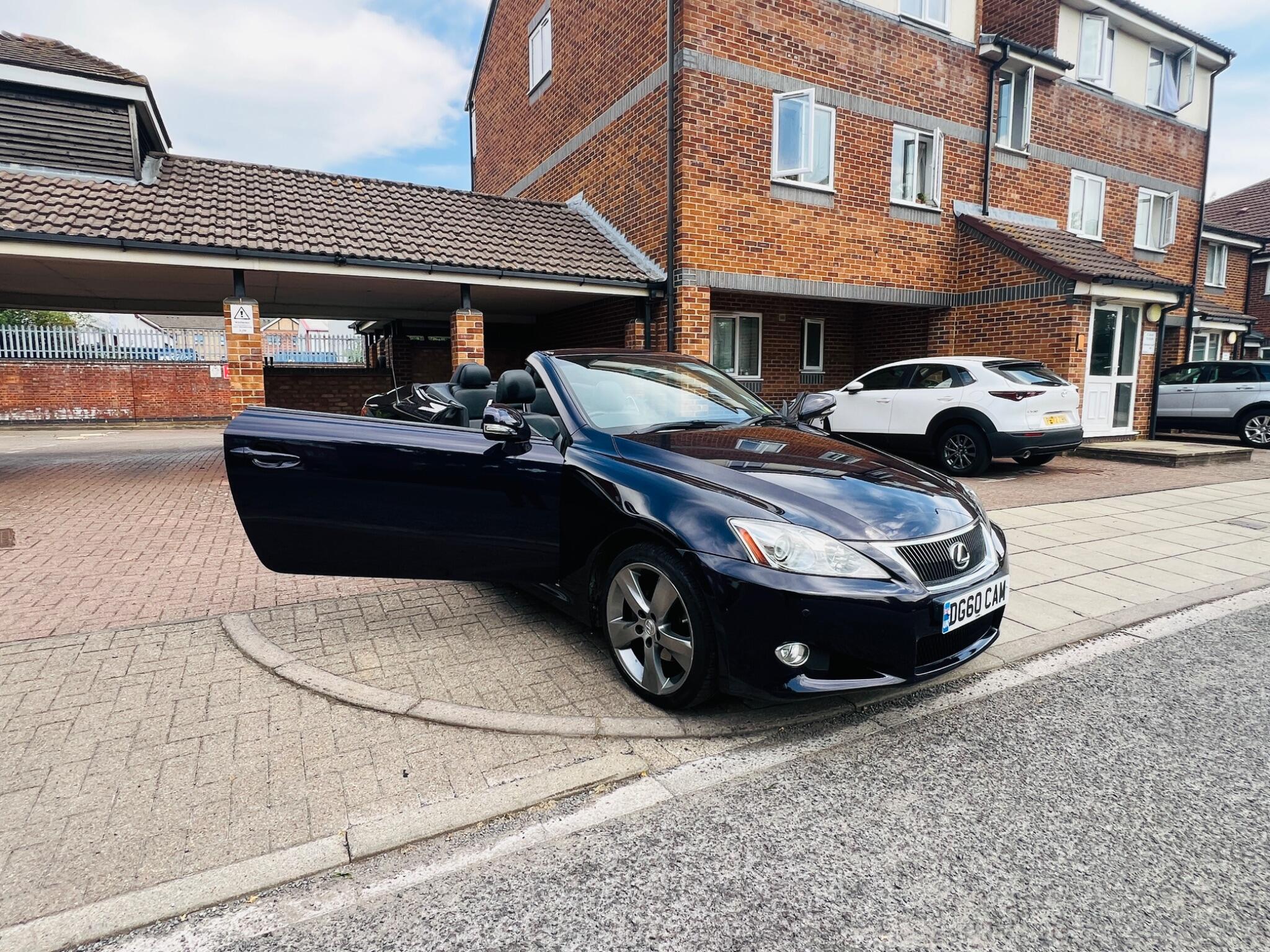 Lexus Is view 4