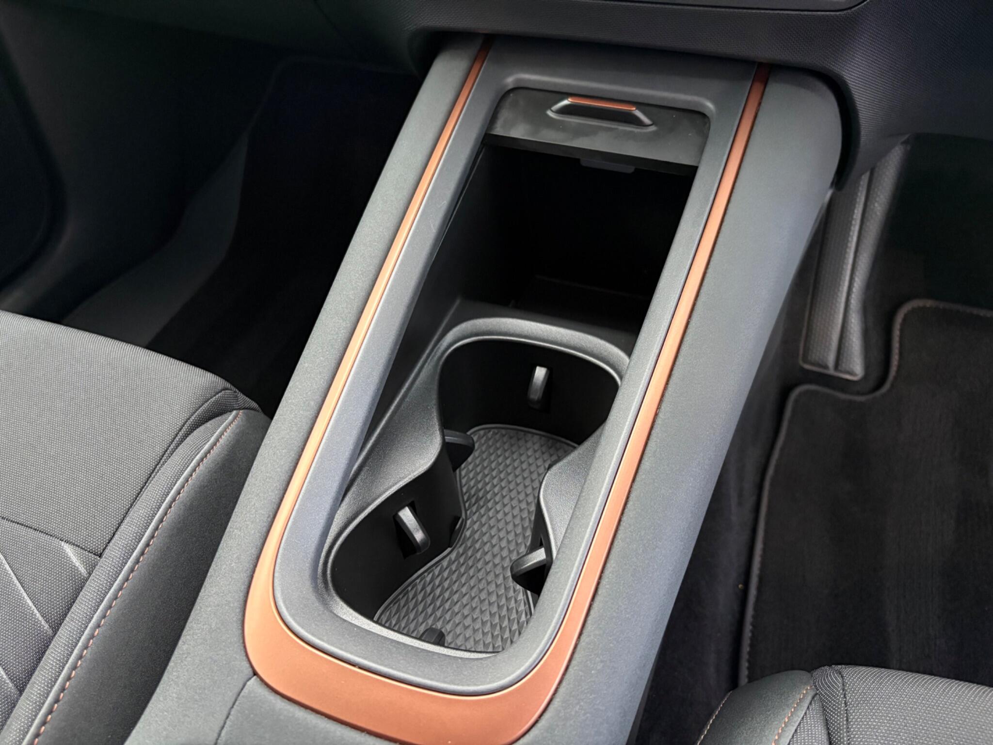 Cupra Born view 9