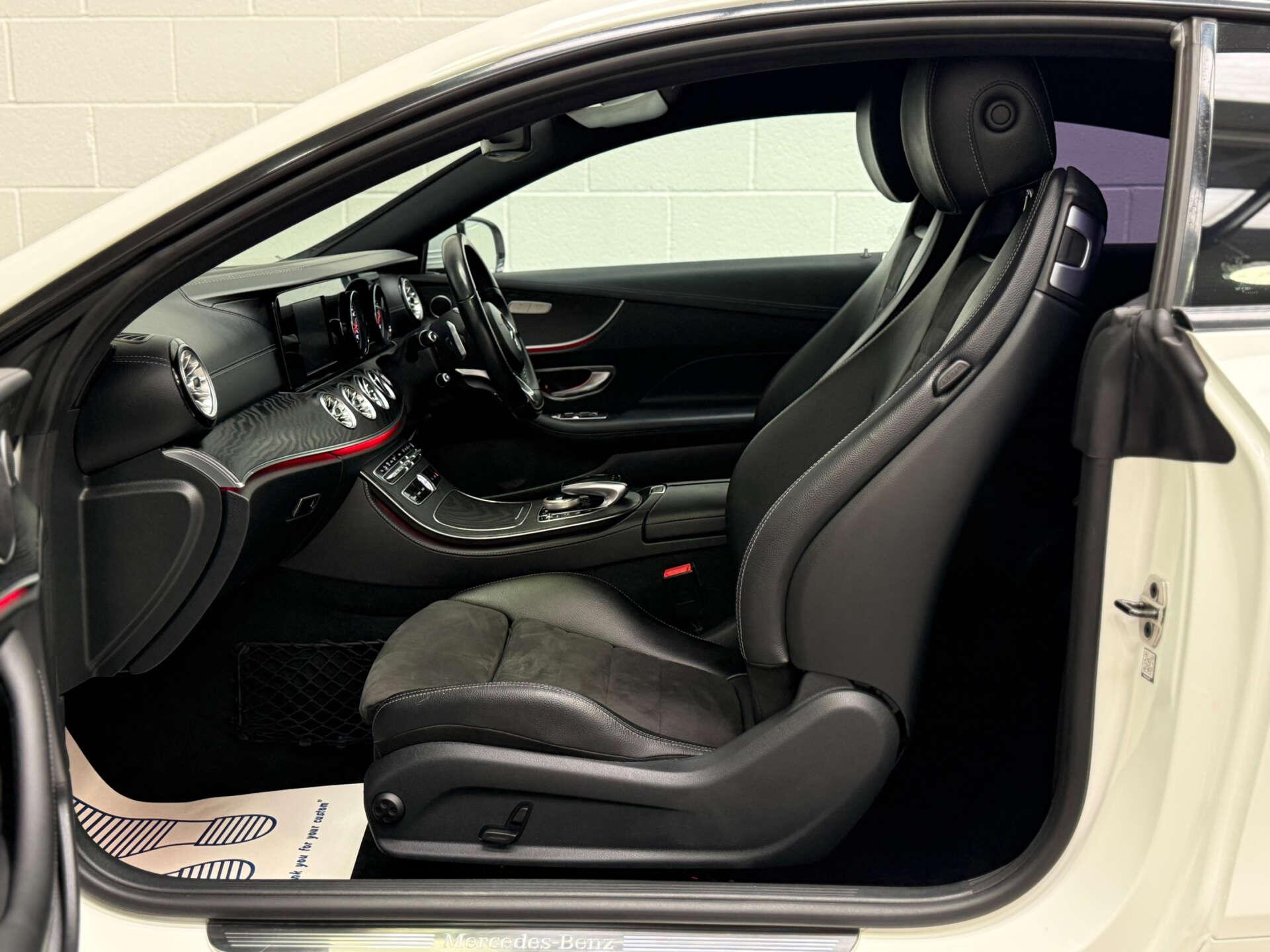 Mercedes-Benz E-Class view 19