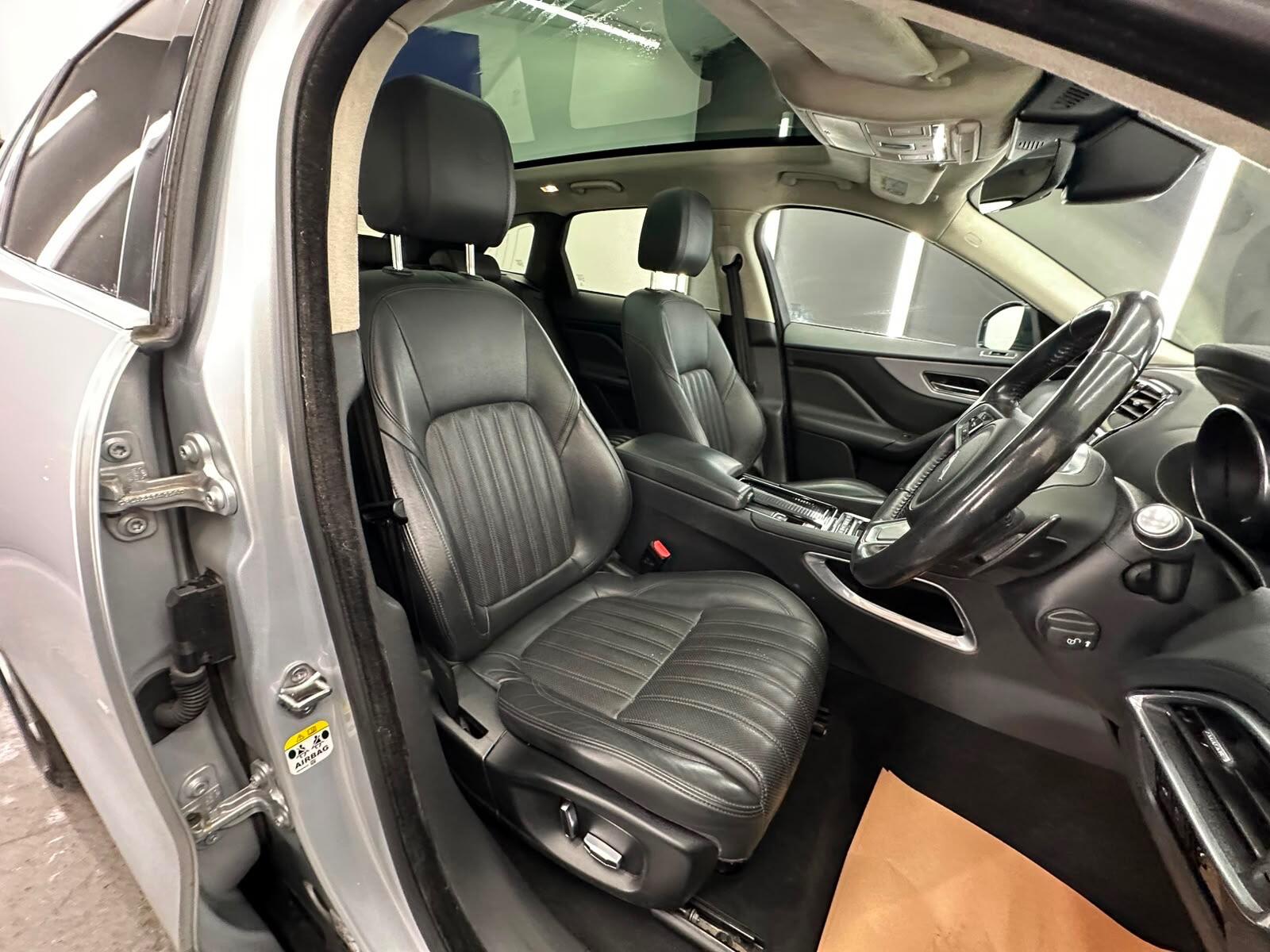 Jaguar F-Pace view 22