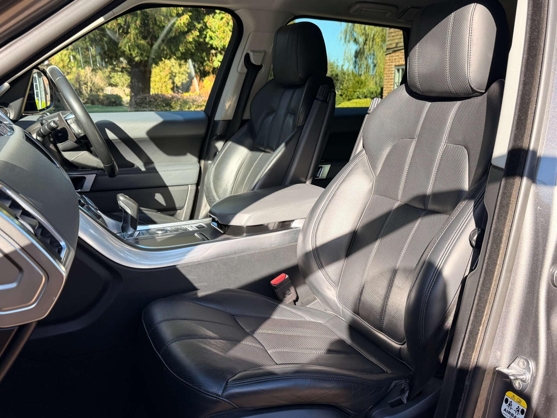 Land Rover Range Rover Sport view 10