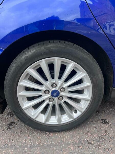 2014 Ford Focus image 32