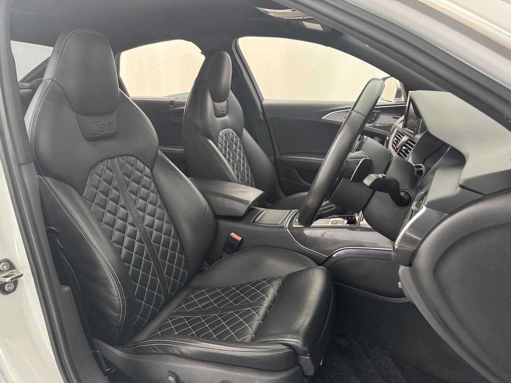 Audi S6 Saloon view 47