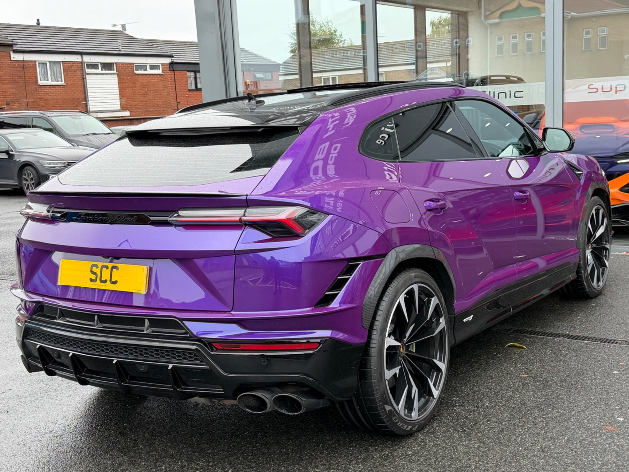 Lamborghini Urus view 13