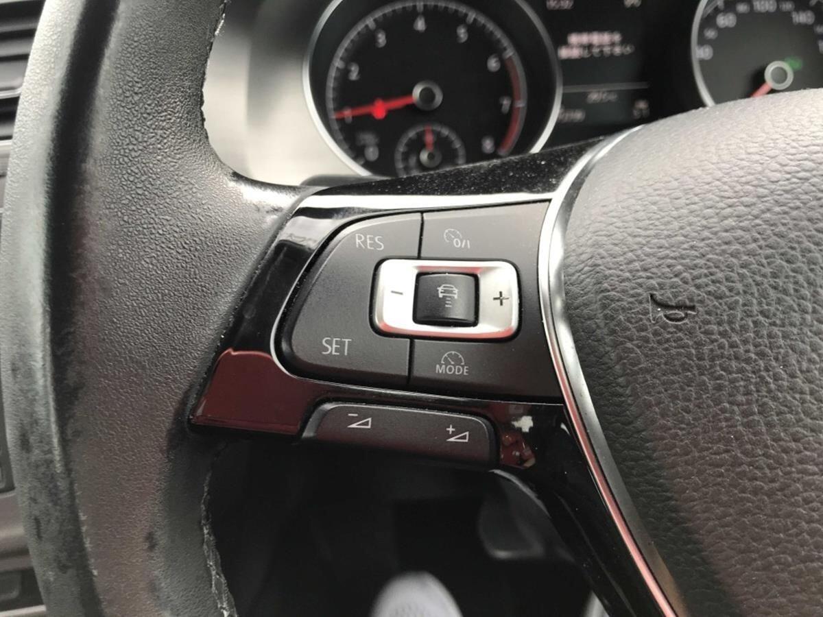 Volkswagen Golf view 16