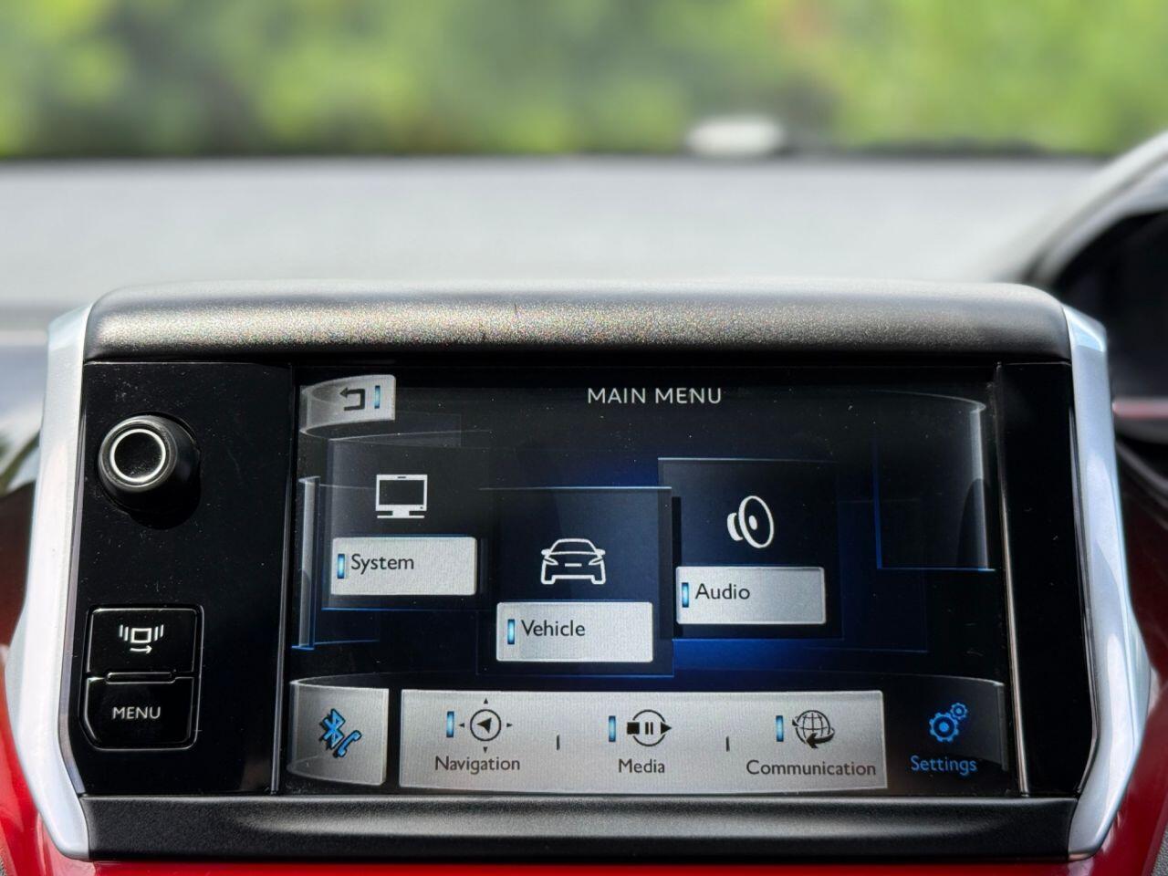 Peugeot 208 view 22