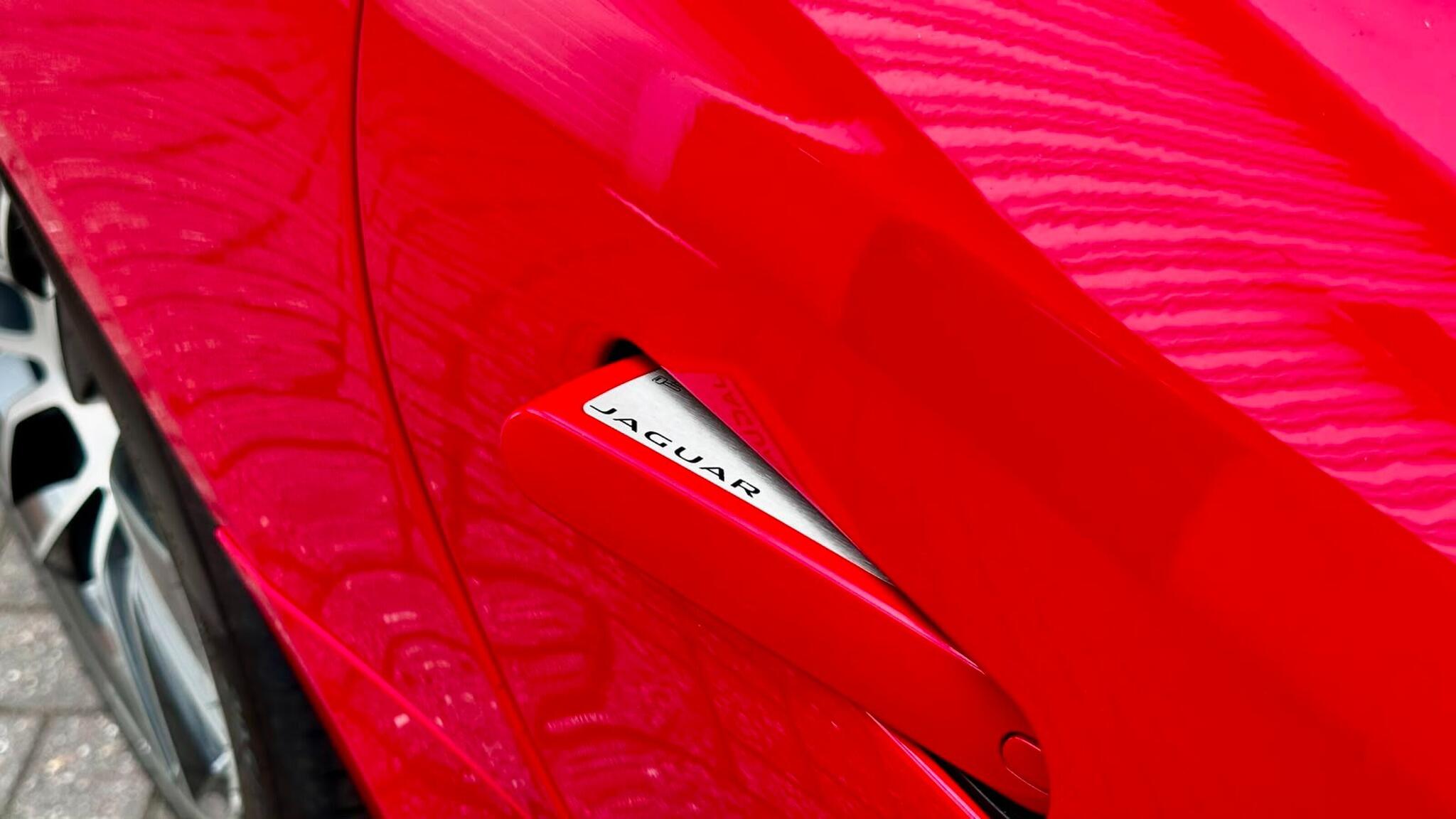 Jaguar F-Type view 9