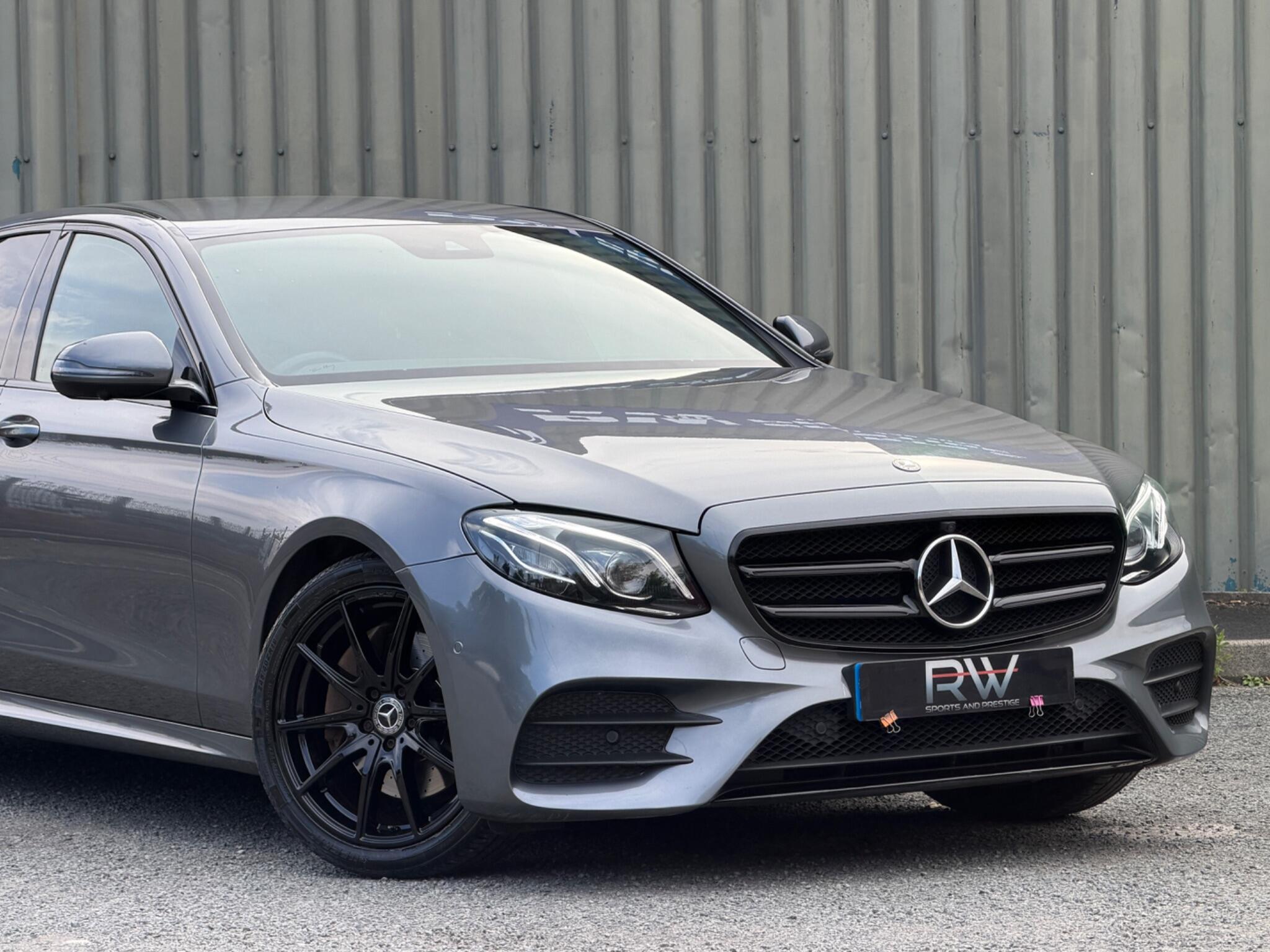 Mercedes-Benz E Class view 10