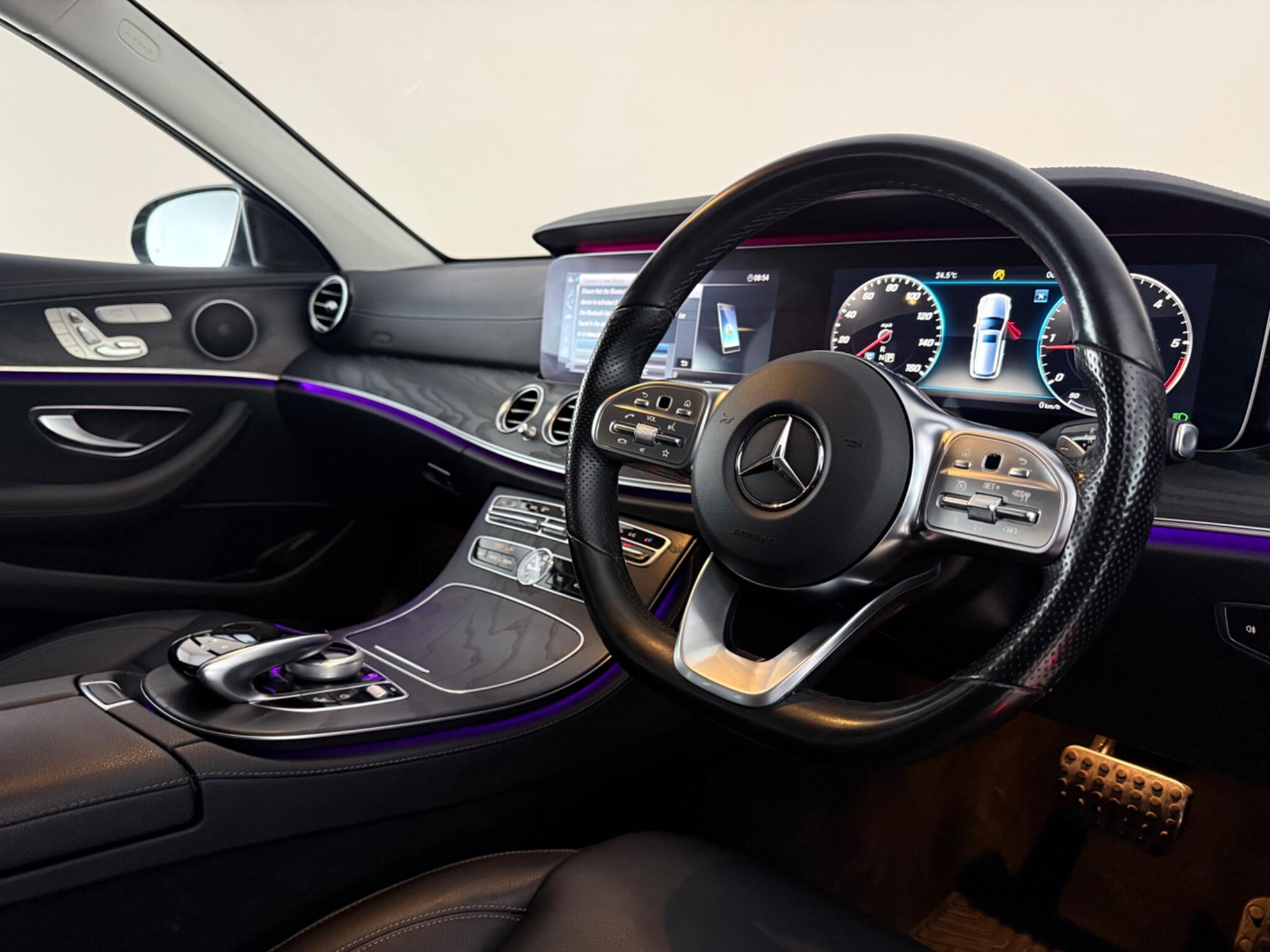 Mercedes-Benz E-Class view 3