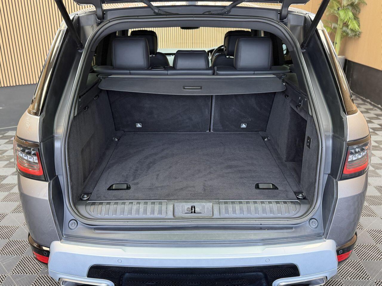Land Rover Range Rover Sport view 10