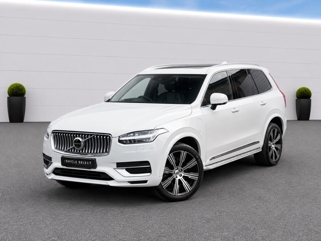 Volvo XC90 view 10