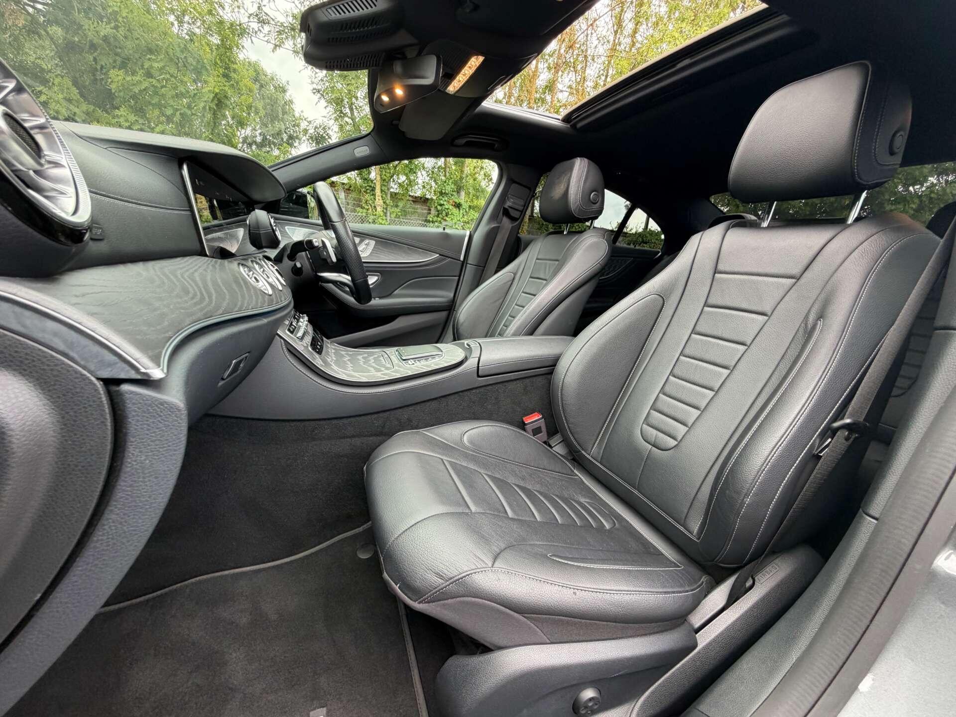 Mercedes-Benz CLS view 31