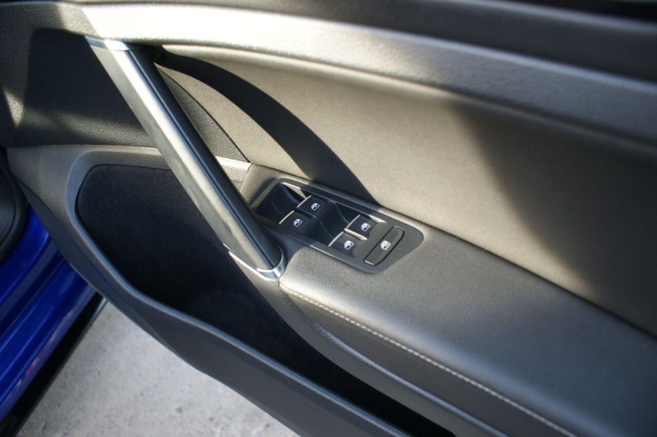 Volkswagen Golf view 39