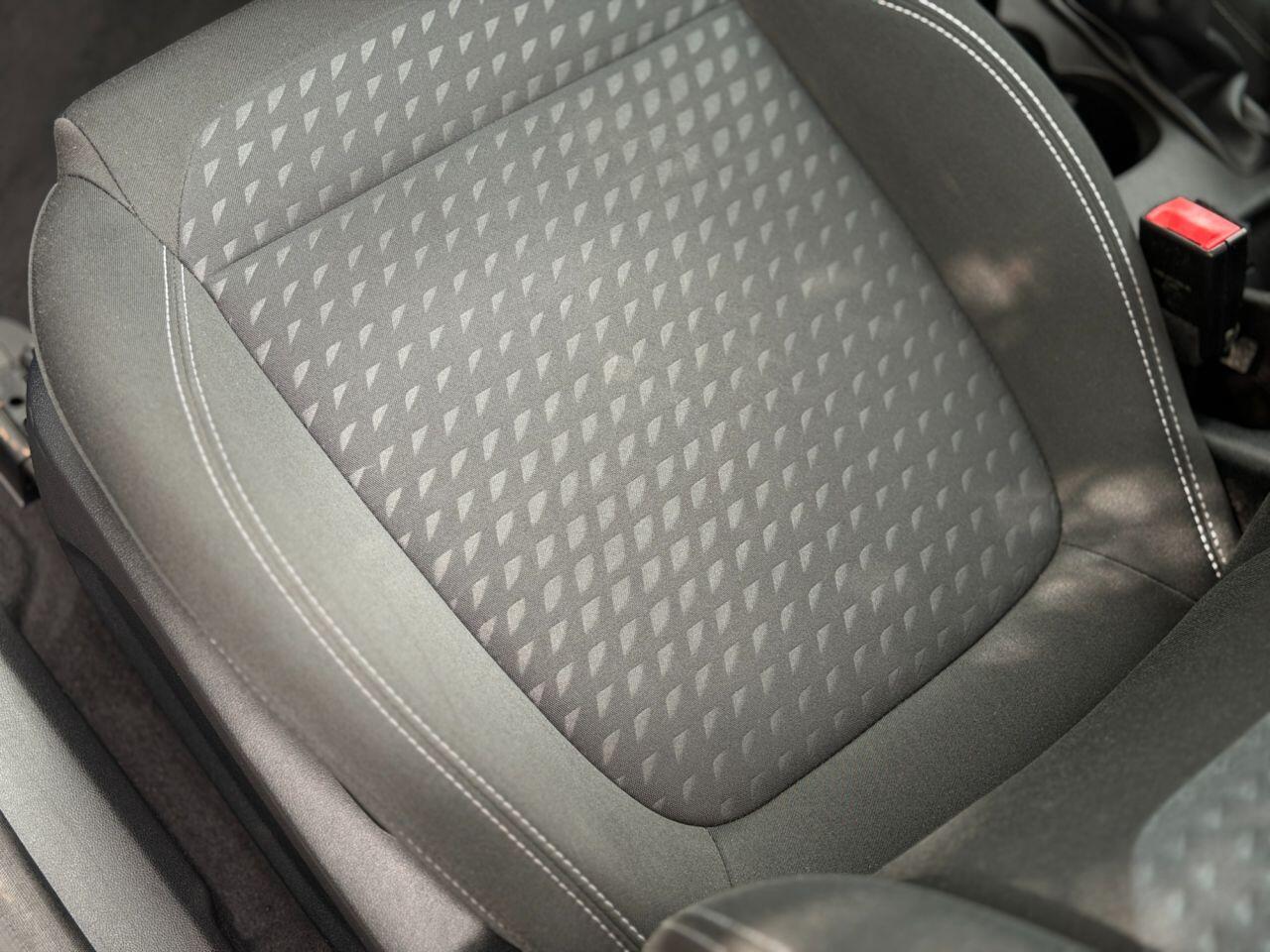 Ford Fiesta view 111