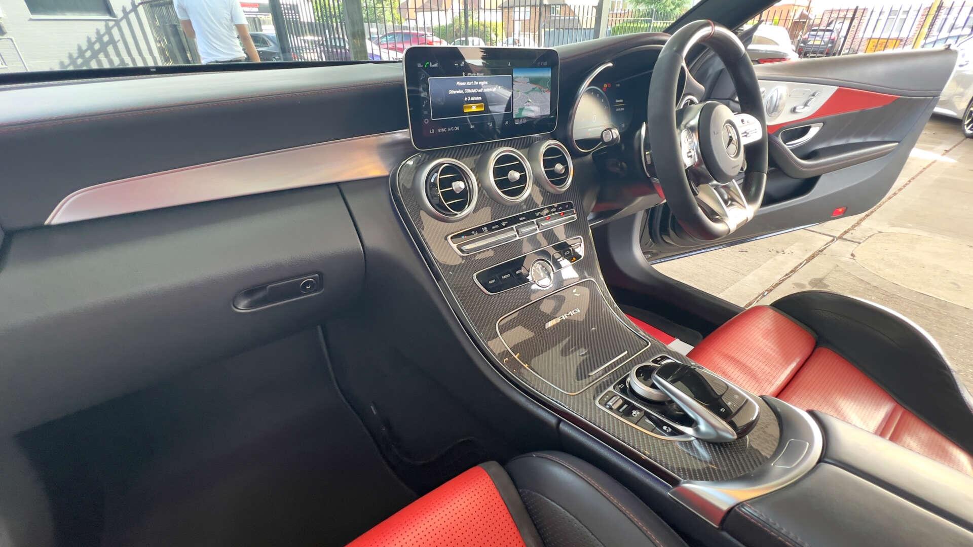 Mercedes-Benz C-Class view 36