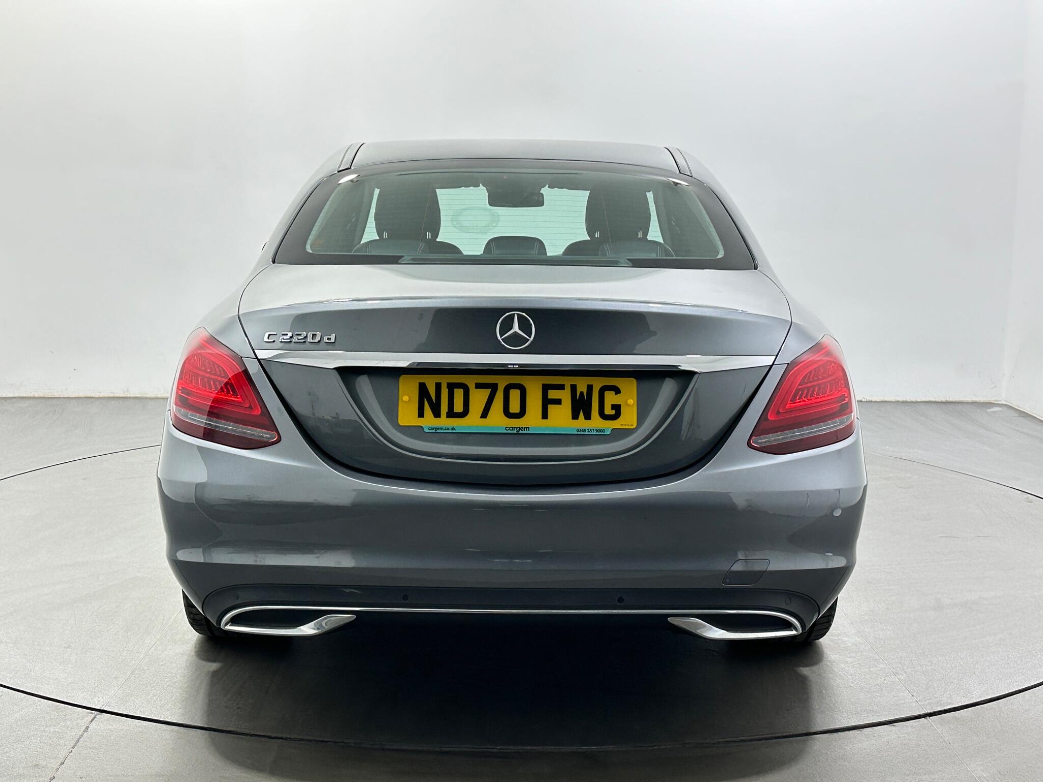 Mercedes-Benz C-Class view 7