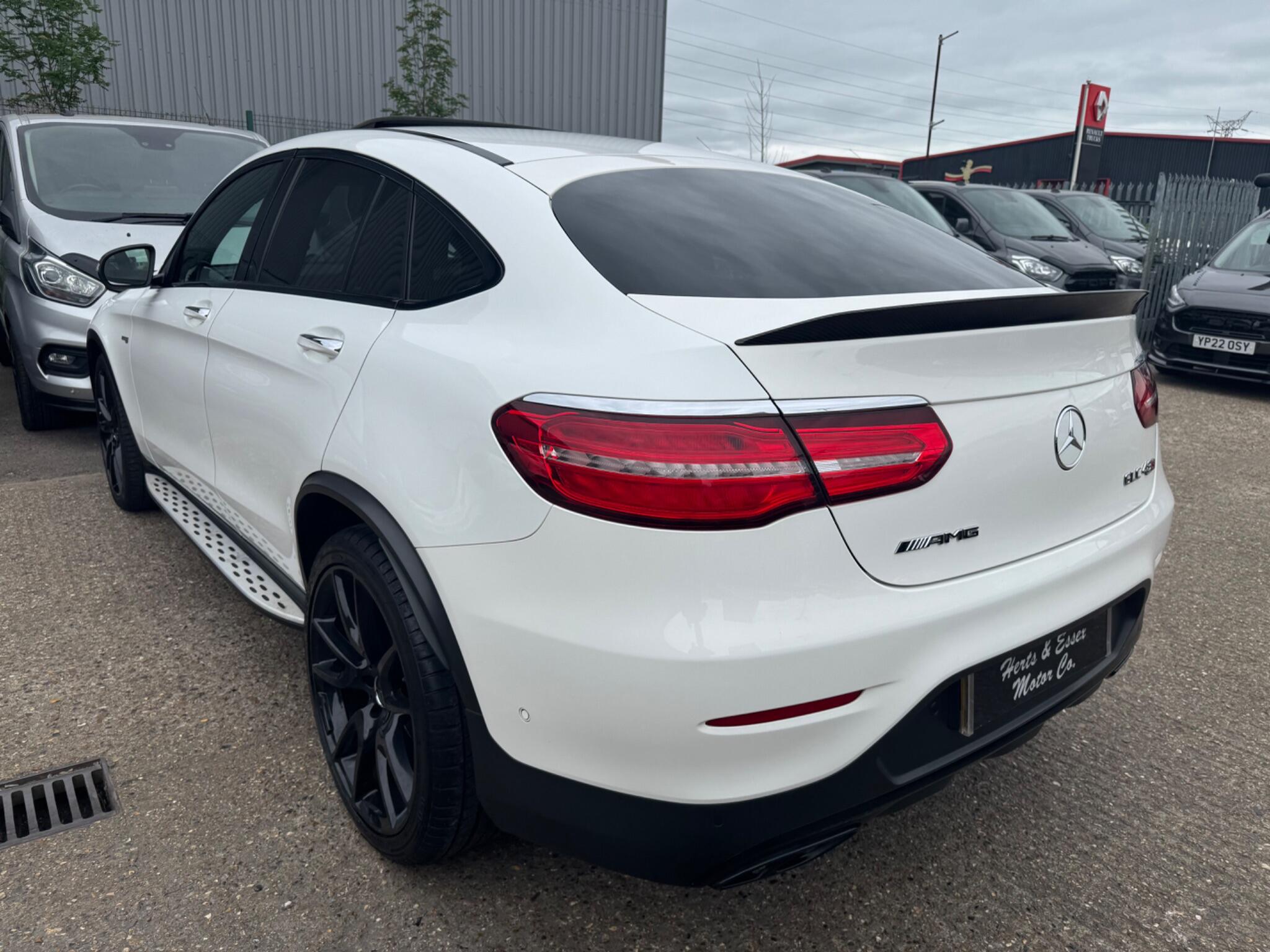 Mercedes-Benz GLC view 9