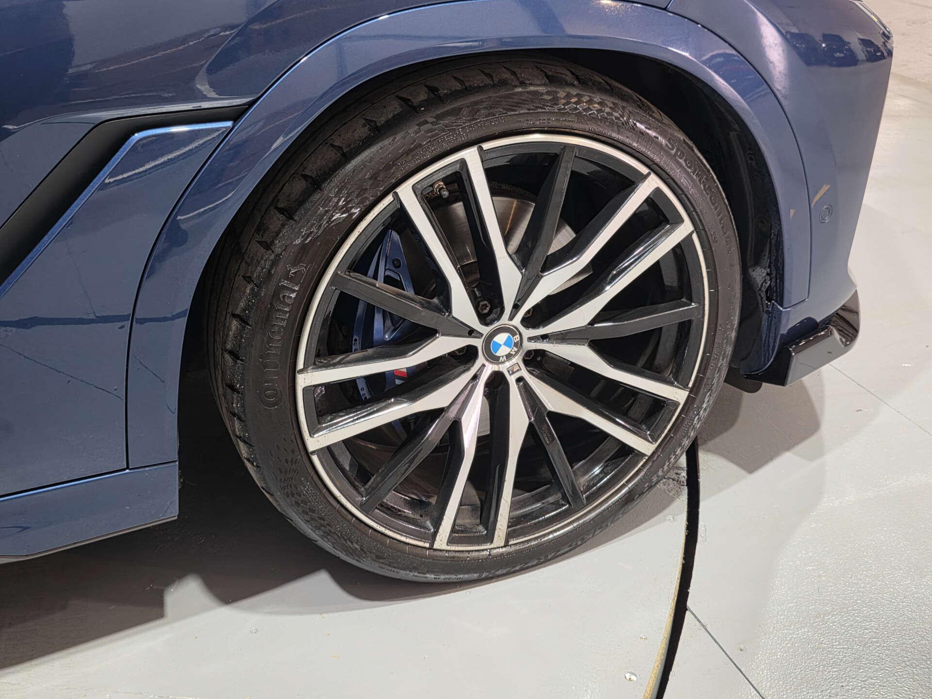 BMW X6 view 57