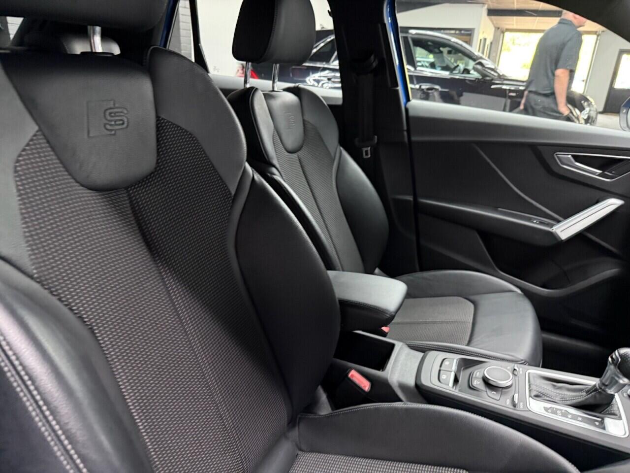 Audi Q2 view 40